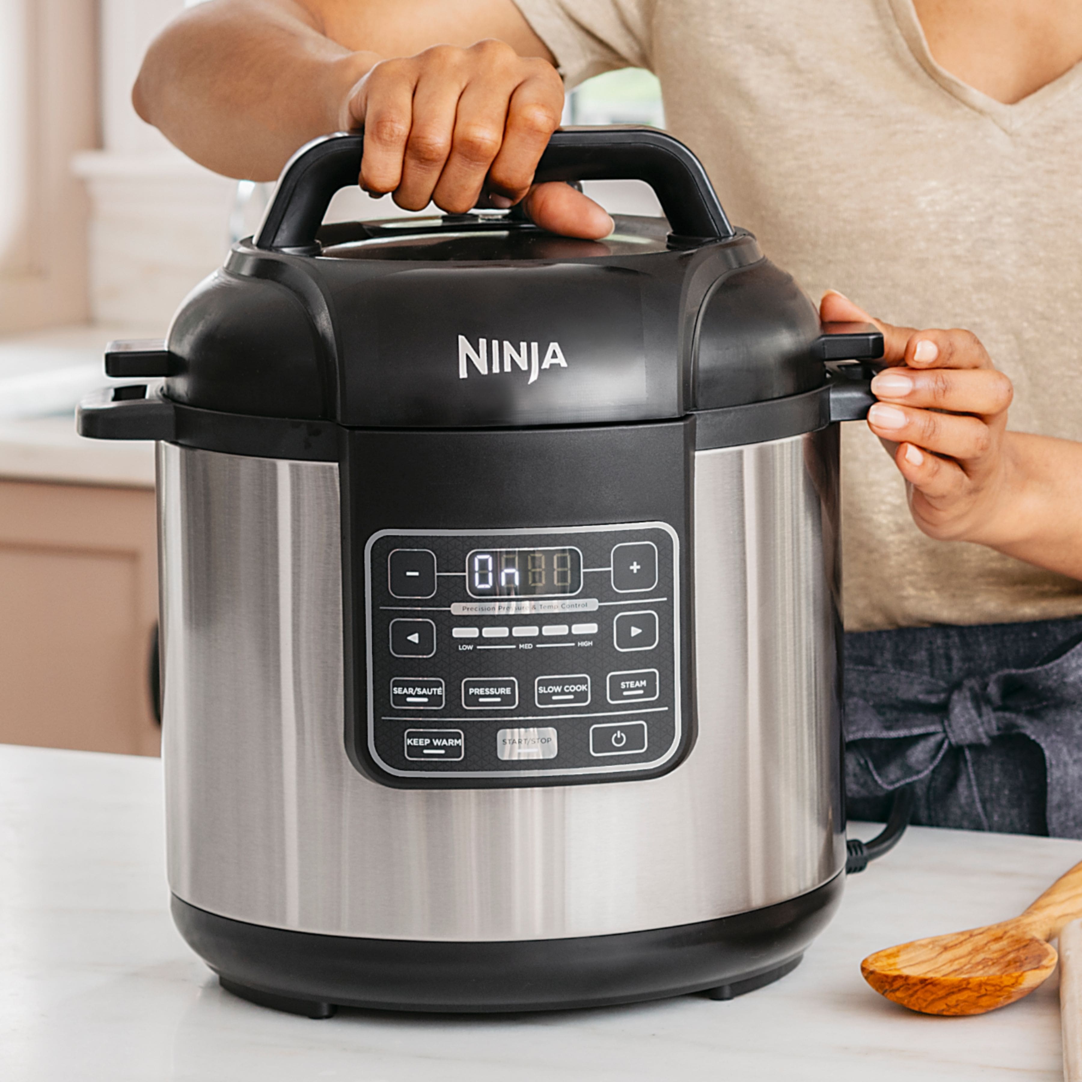Alt View 15. Ninja - 6-Quart Instant Cooker - Black/Silver.