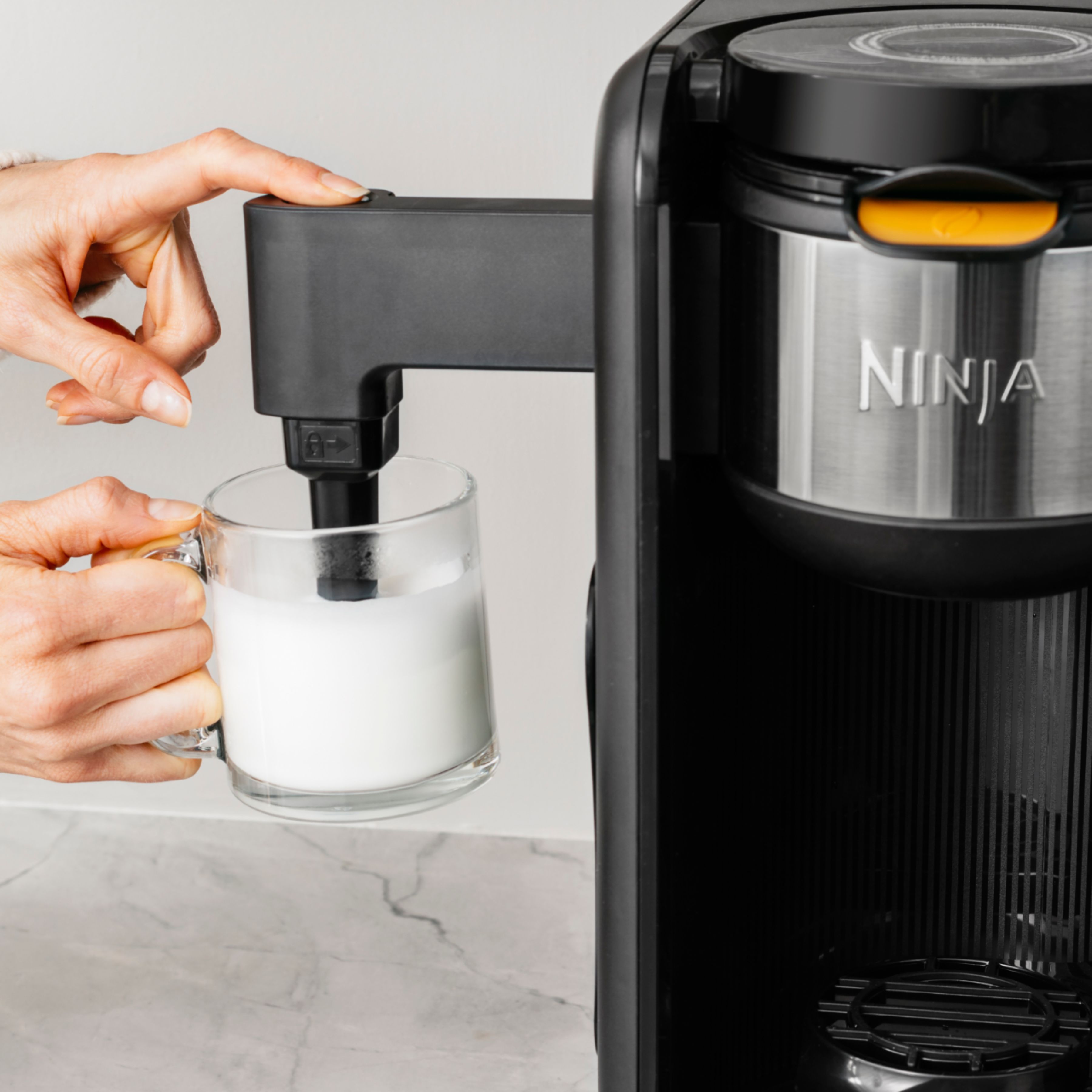 Ninja 10 Cup Coffee Maker CF090-CO Black / Stainless w/ Accessories 120V  1450W