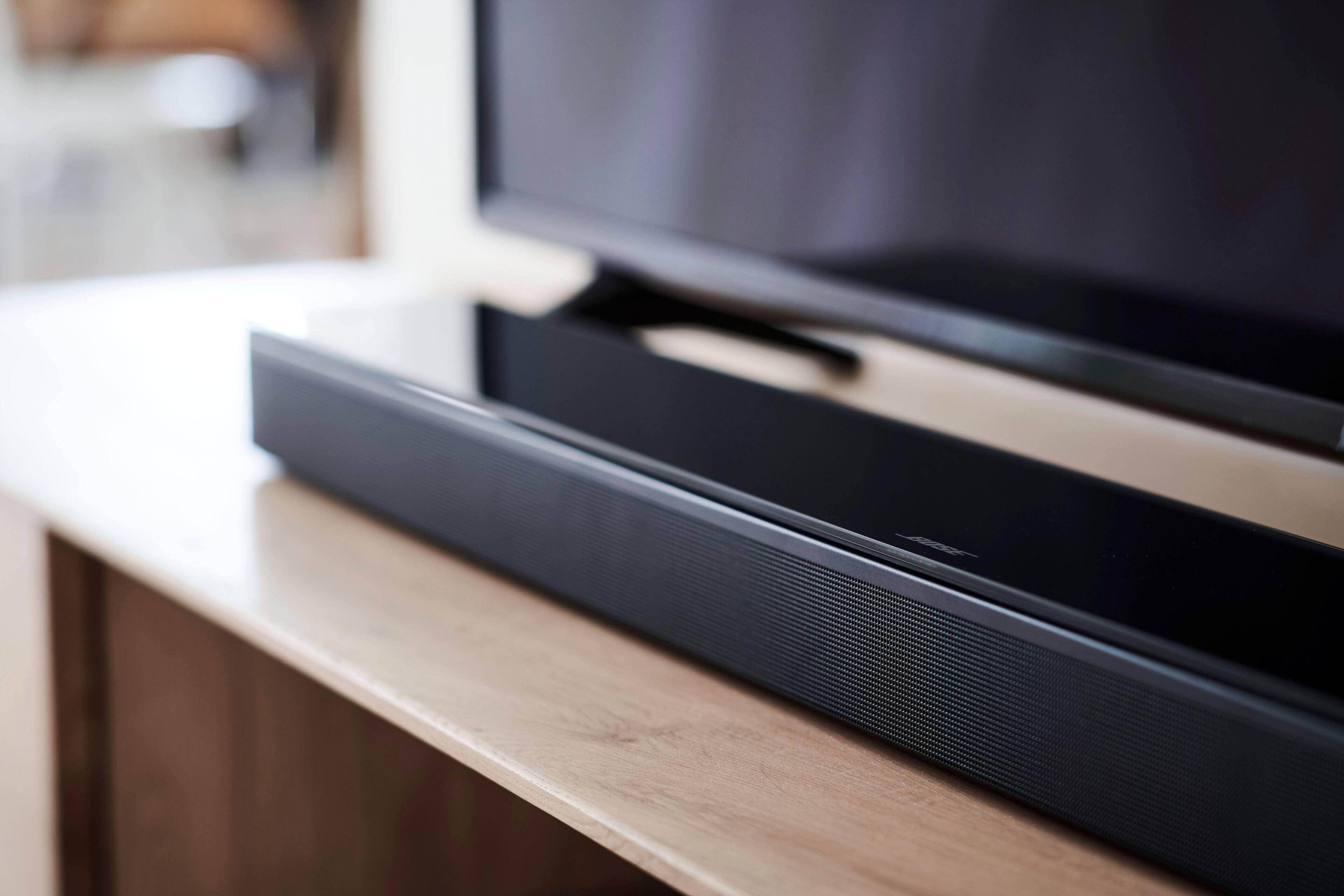 Alt View 18. Bose - Smart Soundbar 700 with Voice Assistant - Black.