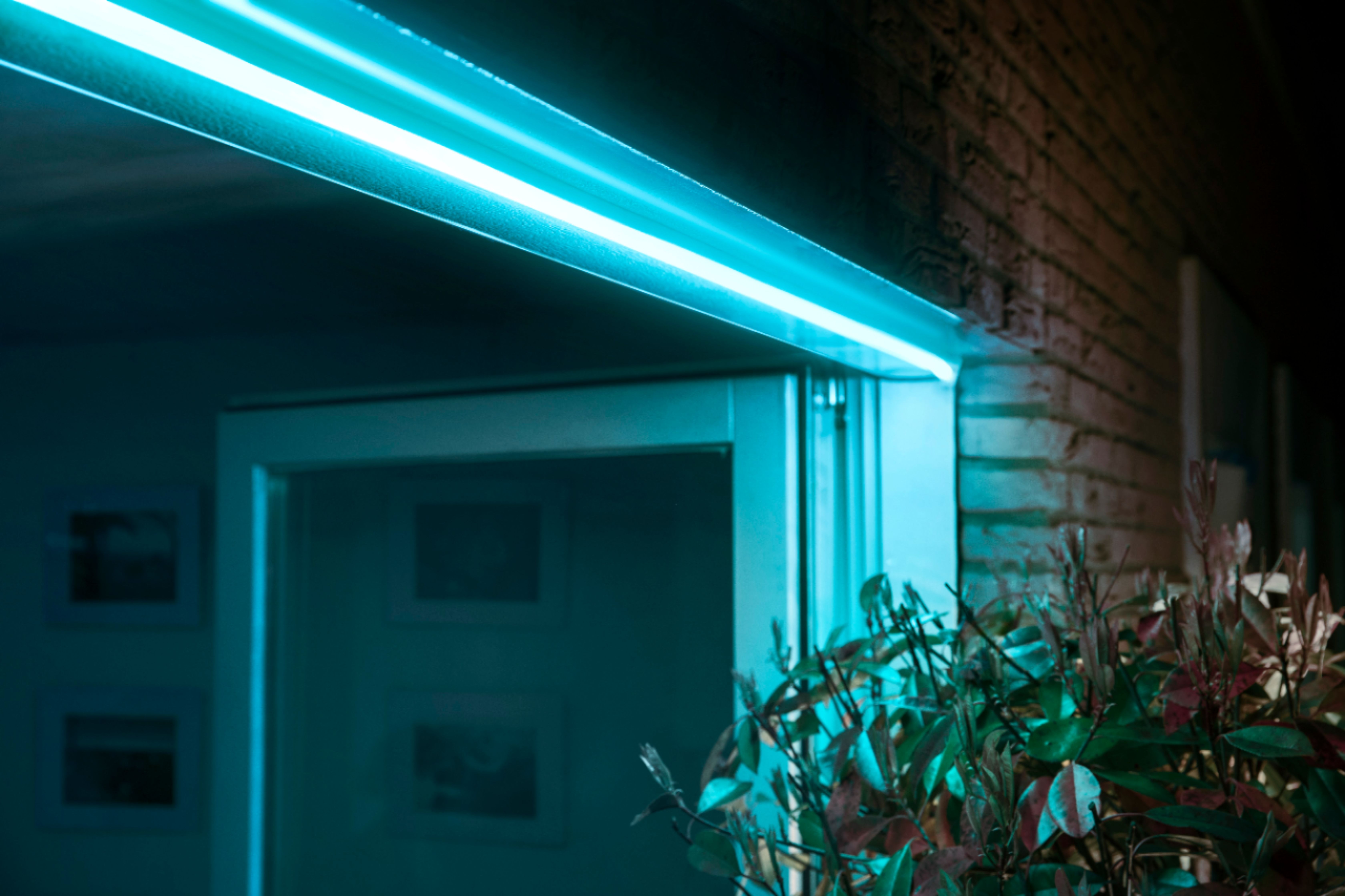 Terugroepen hypotheek Talloos Best Buy: Philips Hue White & Color Ambiance Outdoor 2M Lightstrip White  530949