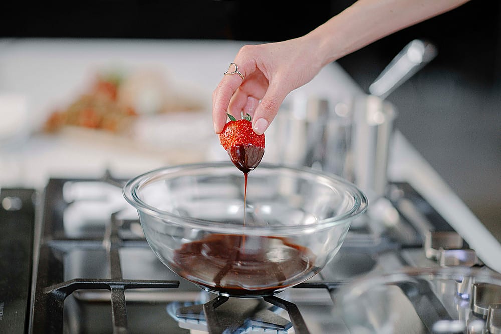 Left. Thermador - Masterpiece 30" Built-In Gas Cooktop with 5 Star Burners - Stainless Steel.