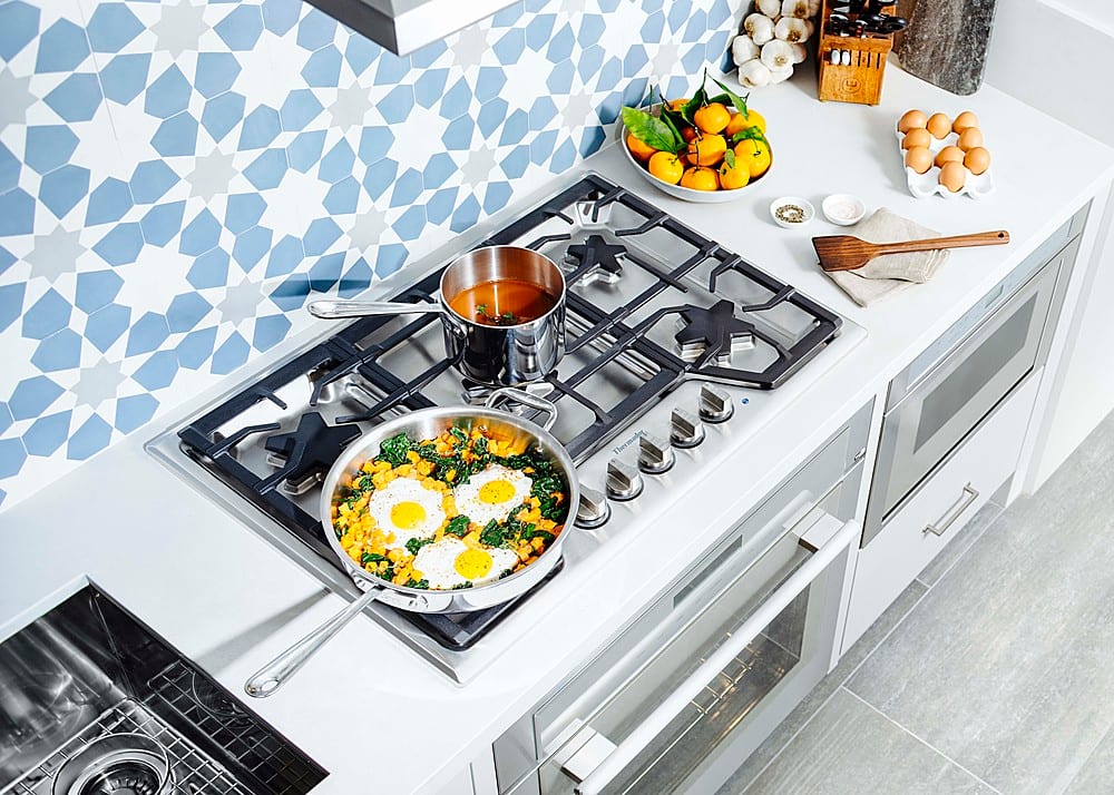 Alt View 13. Thermador - Masterpiece 30" Built-In Gas Cooktop with 5 Star Burners and ExtraLow Select - Stainless Steel.