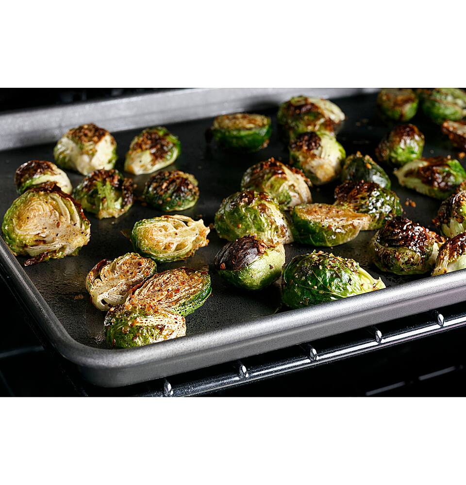 Alt View 21. Café - 5.6 Cu. Ft. Self-Cleaning Slide-In Gas Convection Range, Customizable - Matte Black.