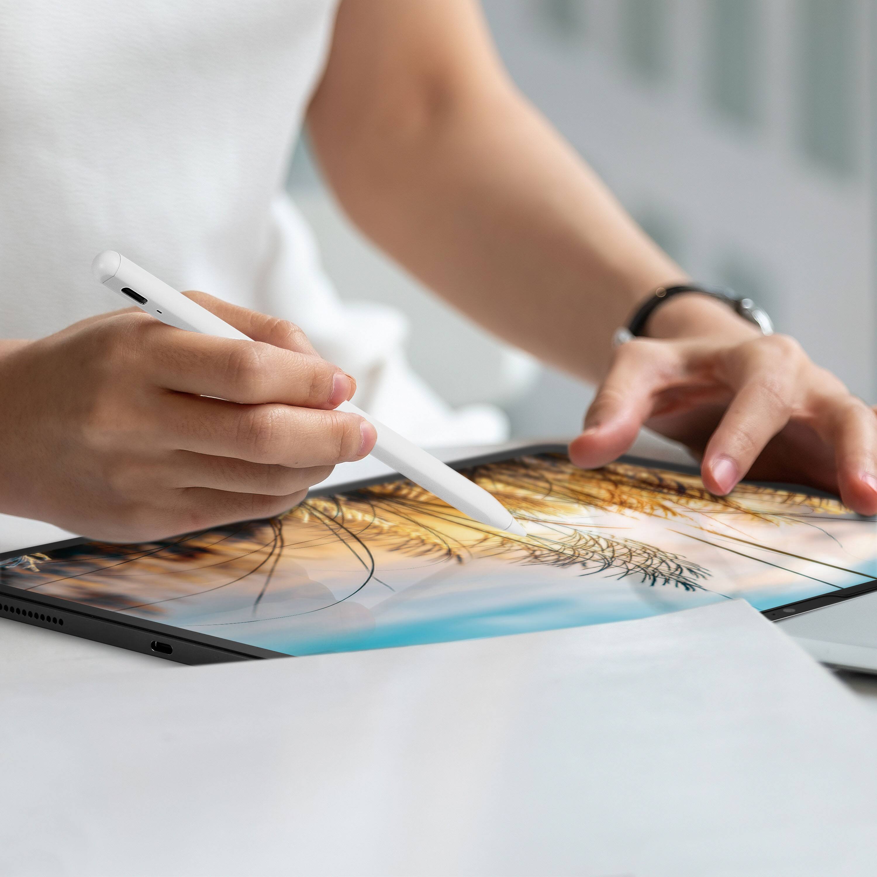 Alt View 1. Insignia™ - Glass Screen Protector for Apple iPad Air 13" and iPad Pro 13" (2-pack) - Clear.