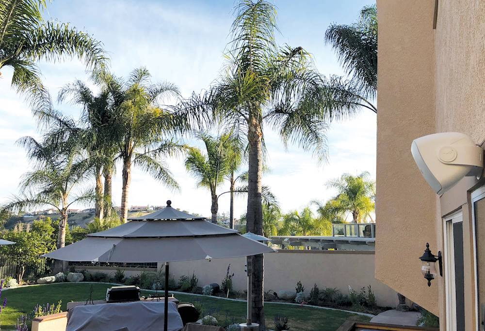 Angle. Sonance - GRILLE PS-S83/MARINER 8 WHITE - Professional Series Mariner and Mariner Series 8" Replacement Grille (2-Pack) - Paintable White.