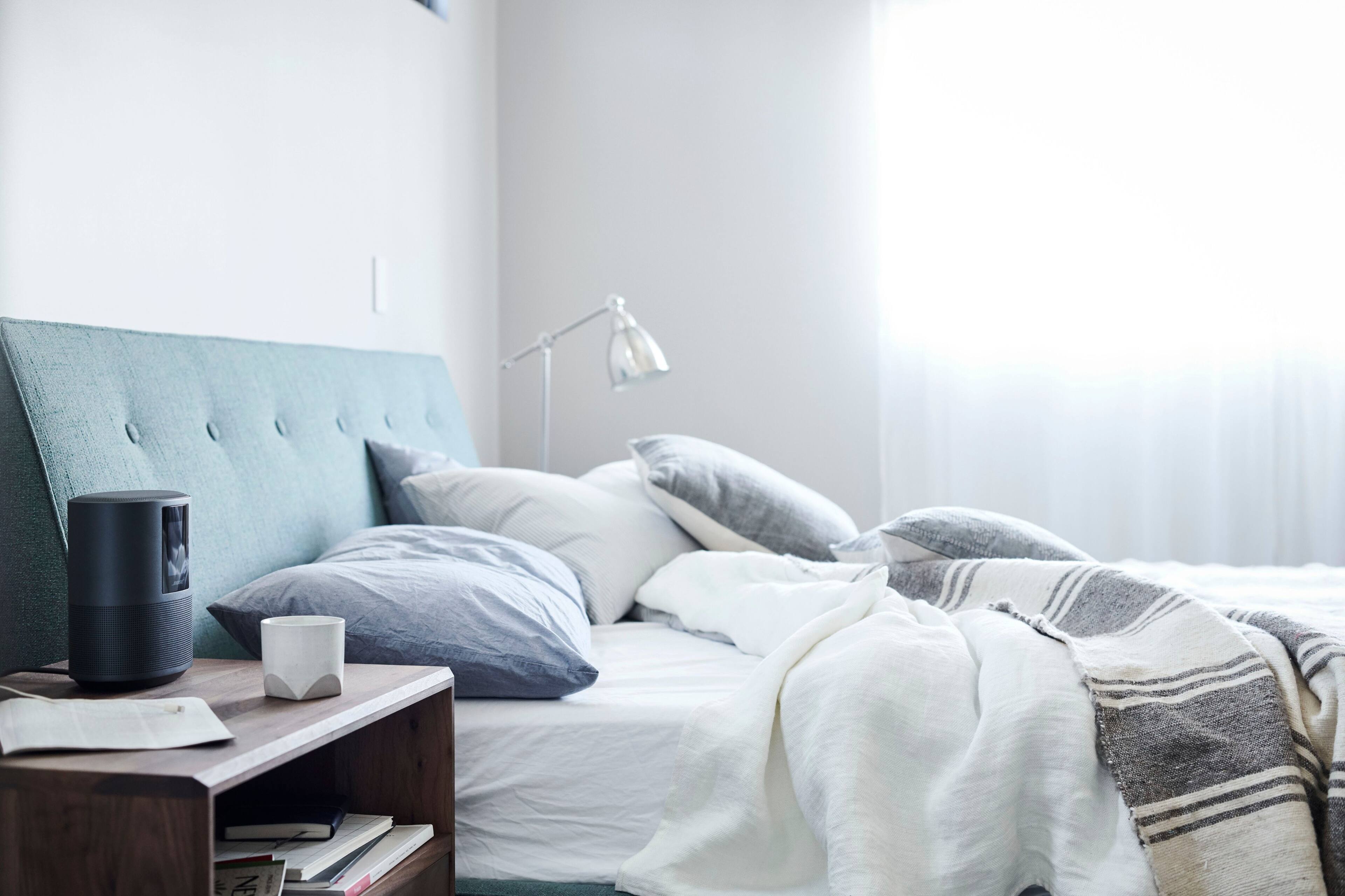 Alt View 20. Bose - Smart Speaker 500 Wireless All-In-One Smart Speaker - Triple Black.