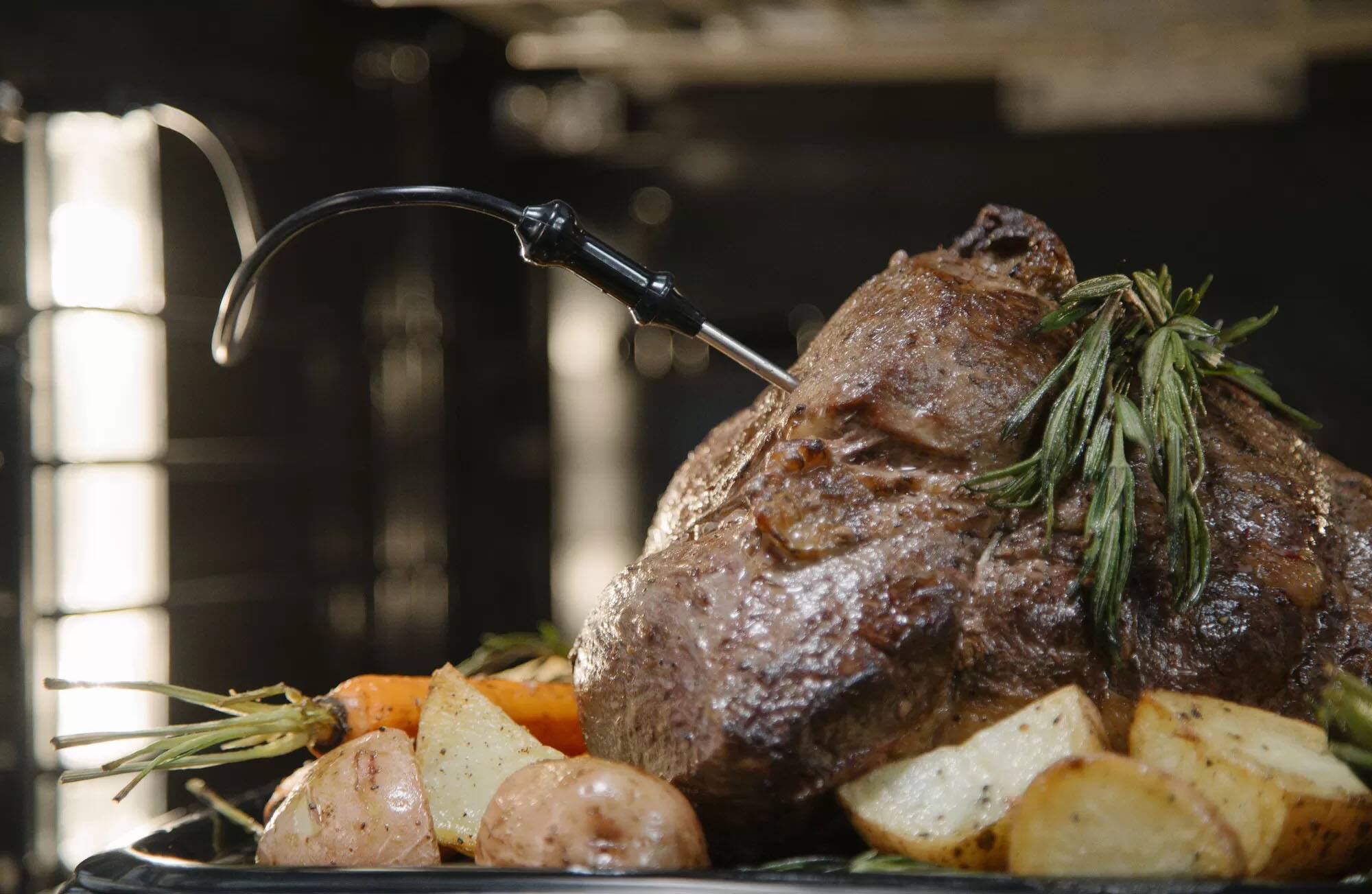 Alt View 13. Thermador - Masterpiece Series 30" Built-In Electric Convection Wall Oven with Built-In Speed Microwave and Warming Drawer - Stainless Steel.