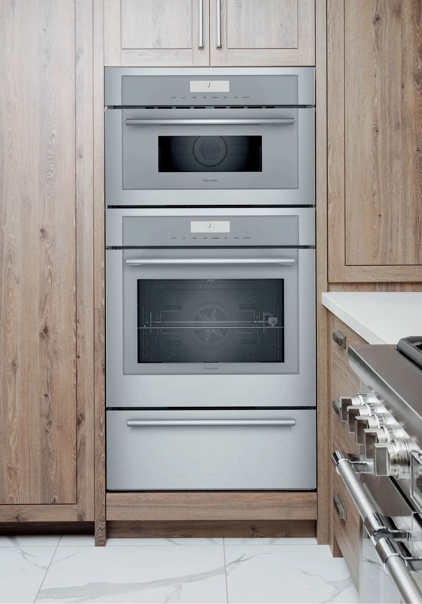Alt View 16. Thermador - Masterpiece Series 30" Built-In Electric Convection Wall Oven with Built-In Speed Microwave and Warming Drawer - Stainless Steel.