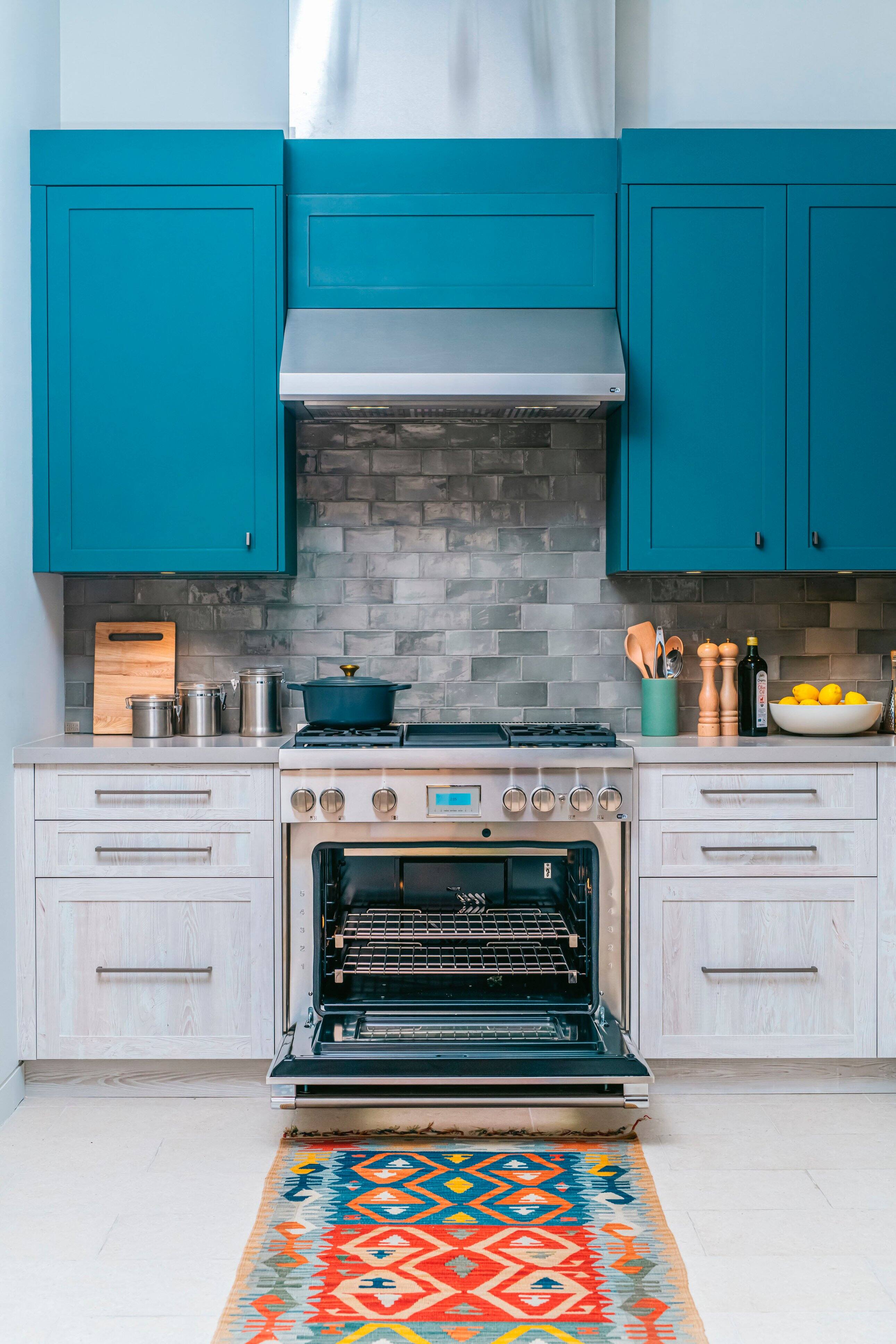 Alt View 15. Thermador - MASTERPIECE SERIES 36" Convertible Range Hood - Stainless steel.