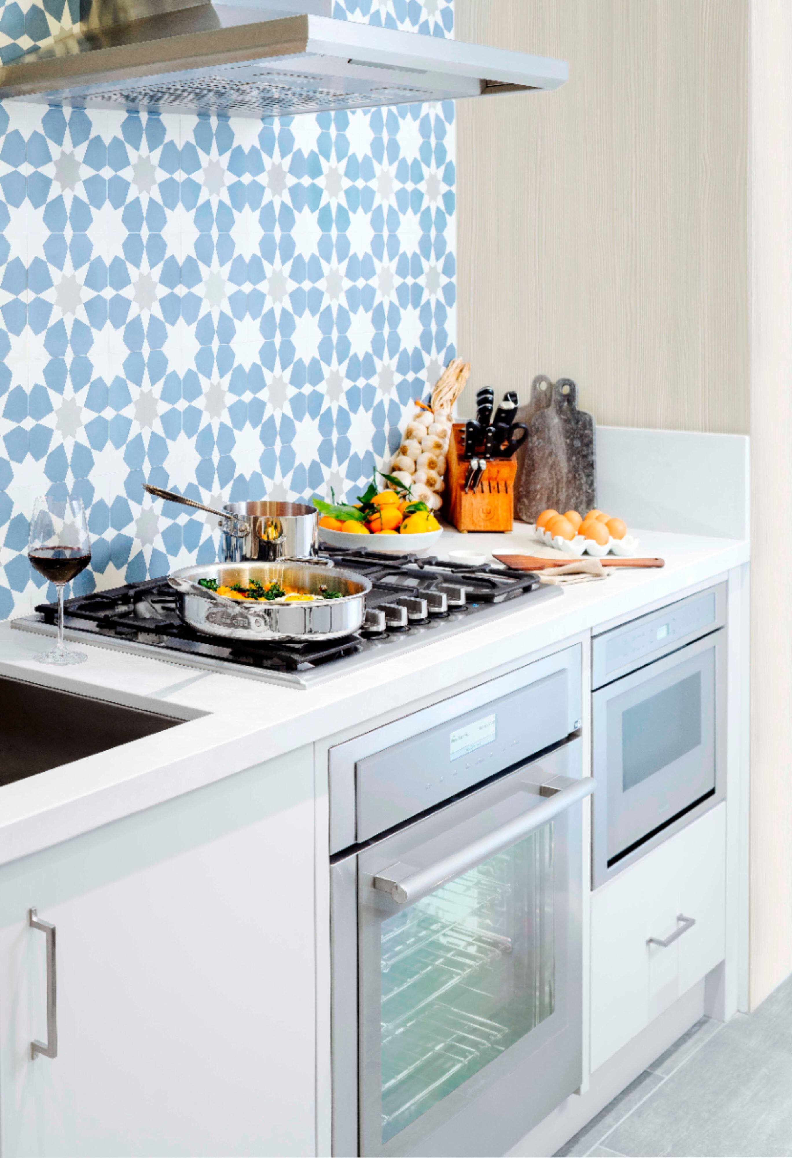 Alt View 14. Thermador - Masterpiece Series 30" Built-In Single Electric Convection Wall Oven with Wifi - Stainless Steel.