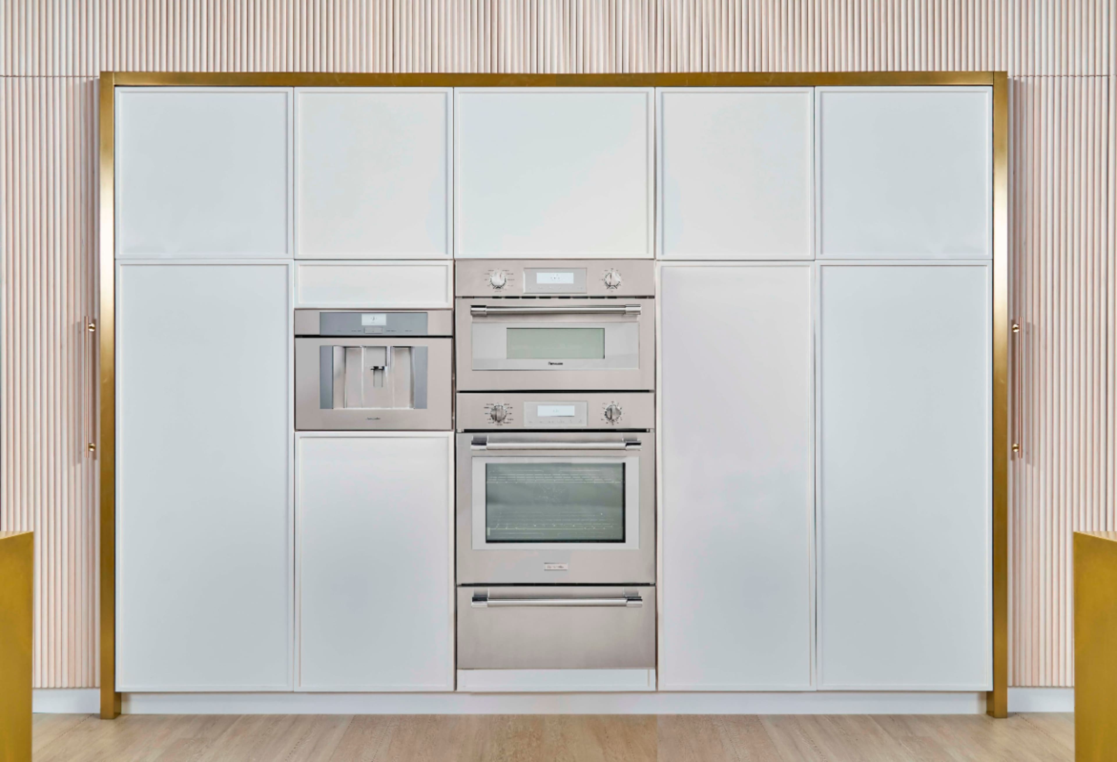 Alt View 14. Thermador - Professional Series 30" Built-In Double Electric Convection Wall Oven - Stainless Steel.