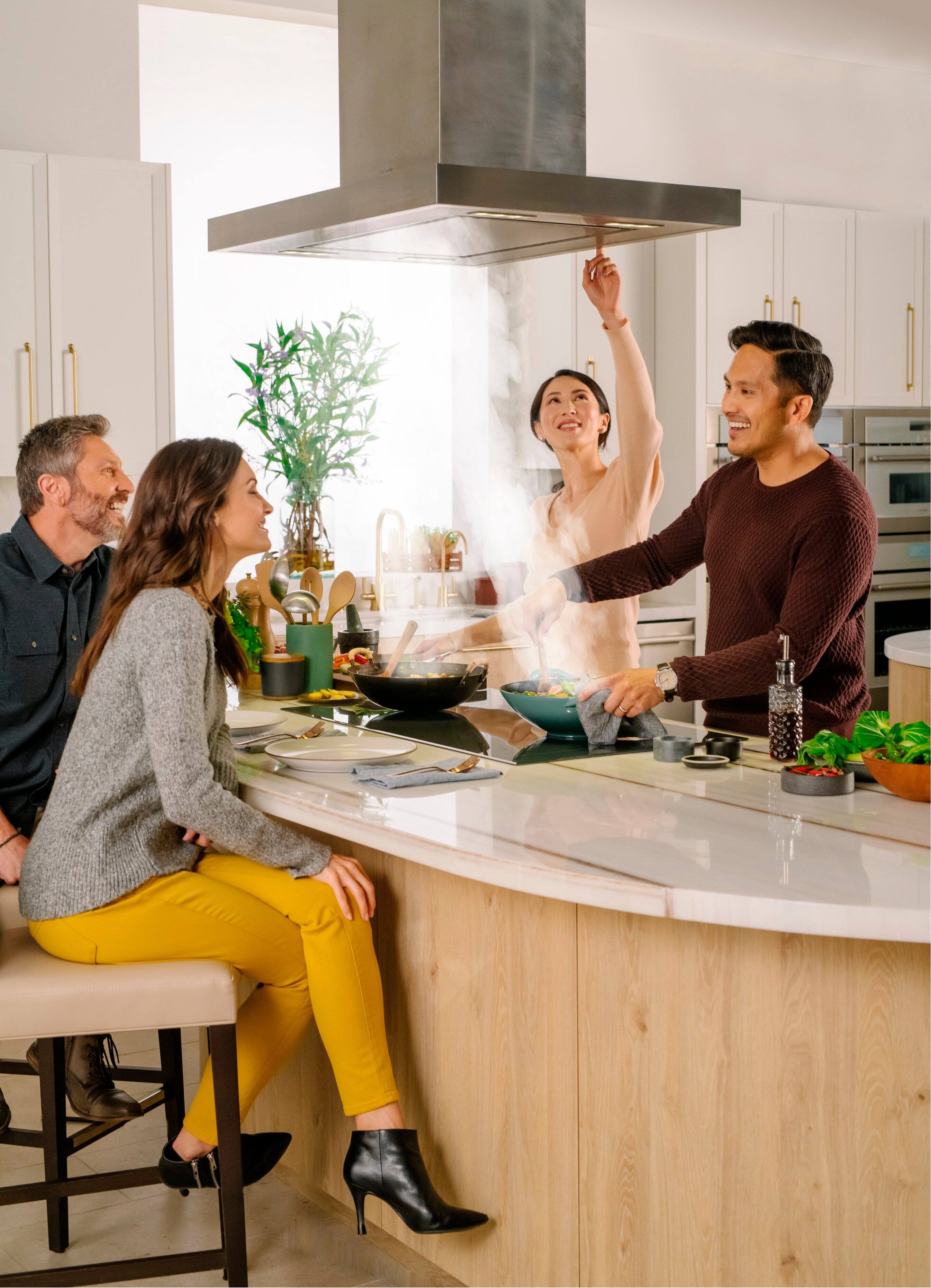 Alt View 17. Thermador - MASTERPIECE SERIES 42" Convertible Range Hood - Stainless steel.