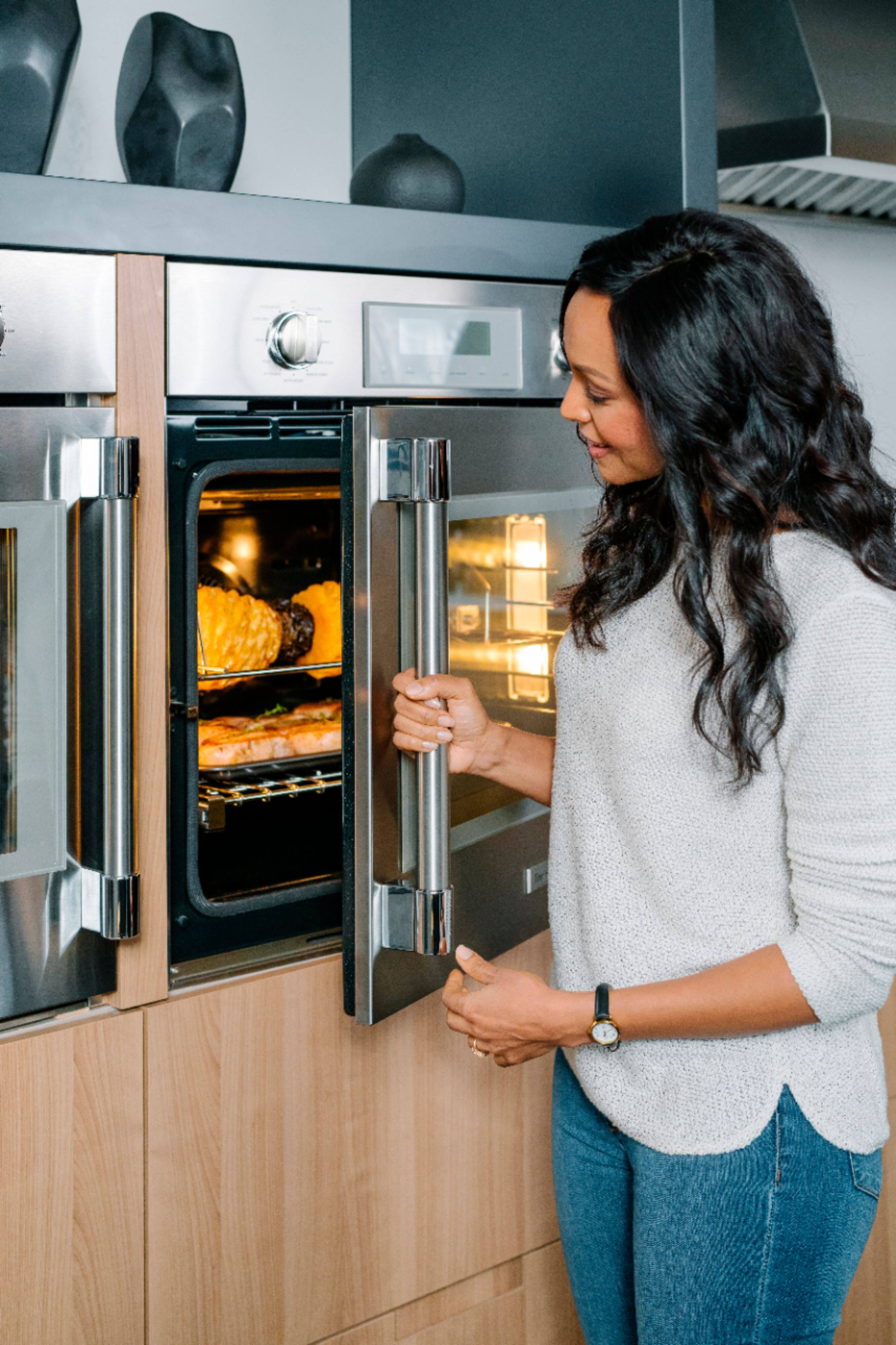 Alt View 15. Thermador - Professional Series 30" Built-In Single Electric Convection Wall Oven with Wifi - Stainless Steel.