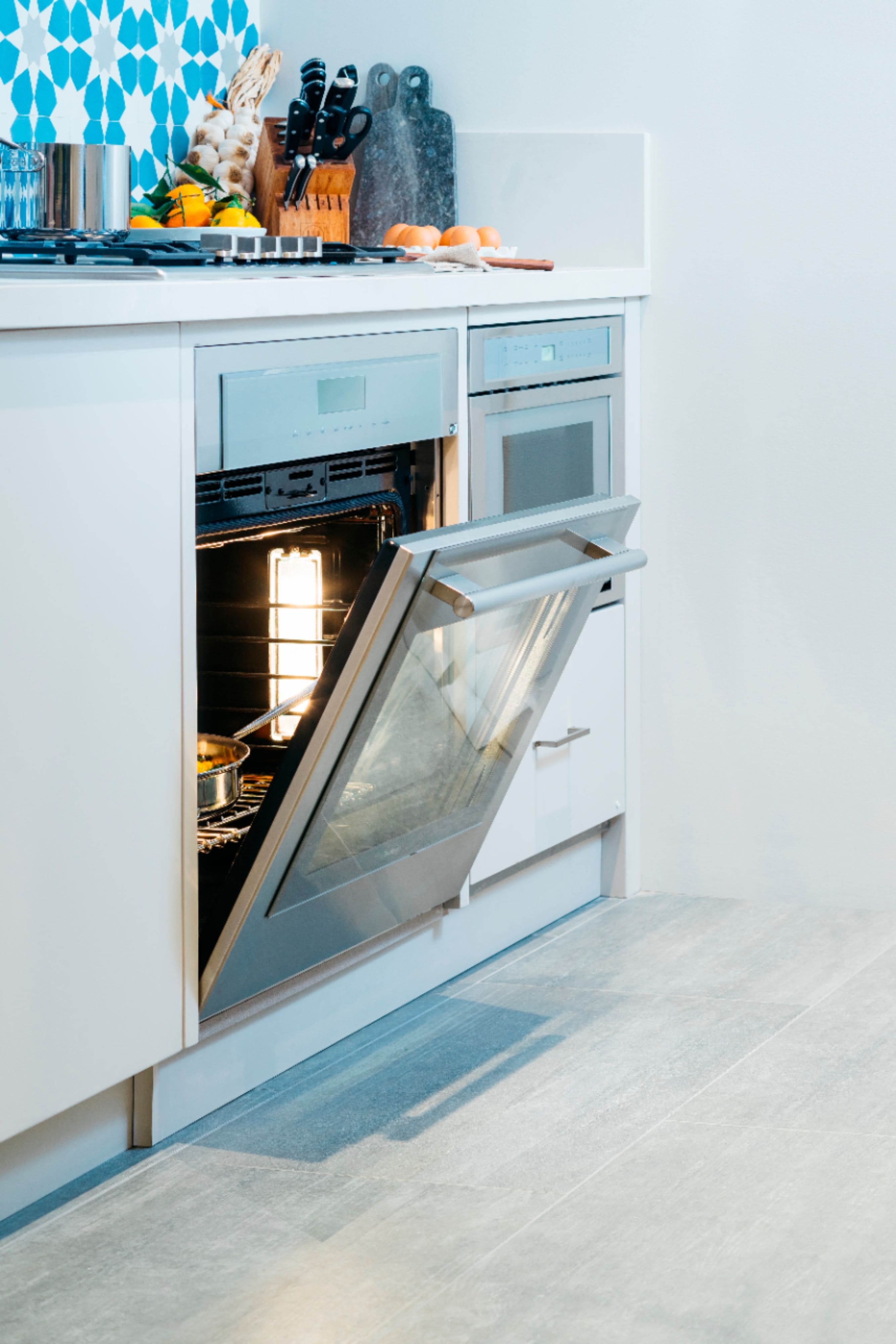 Alt View 12. Thermador - Masterpiece Series 30" Built-In Single Electric Convection Wall Oven with Wifi, Left-Swing - Stainless Steel.