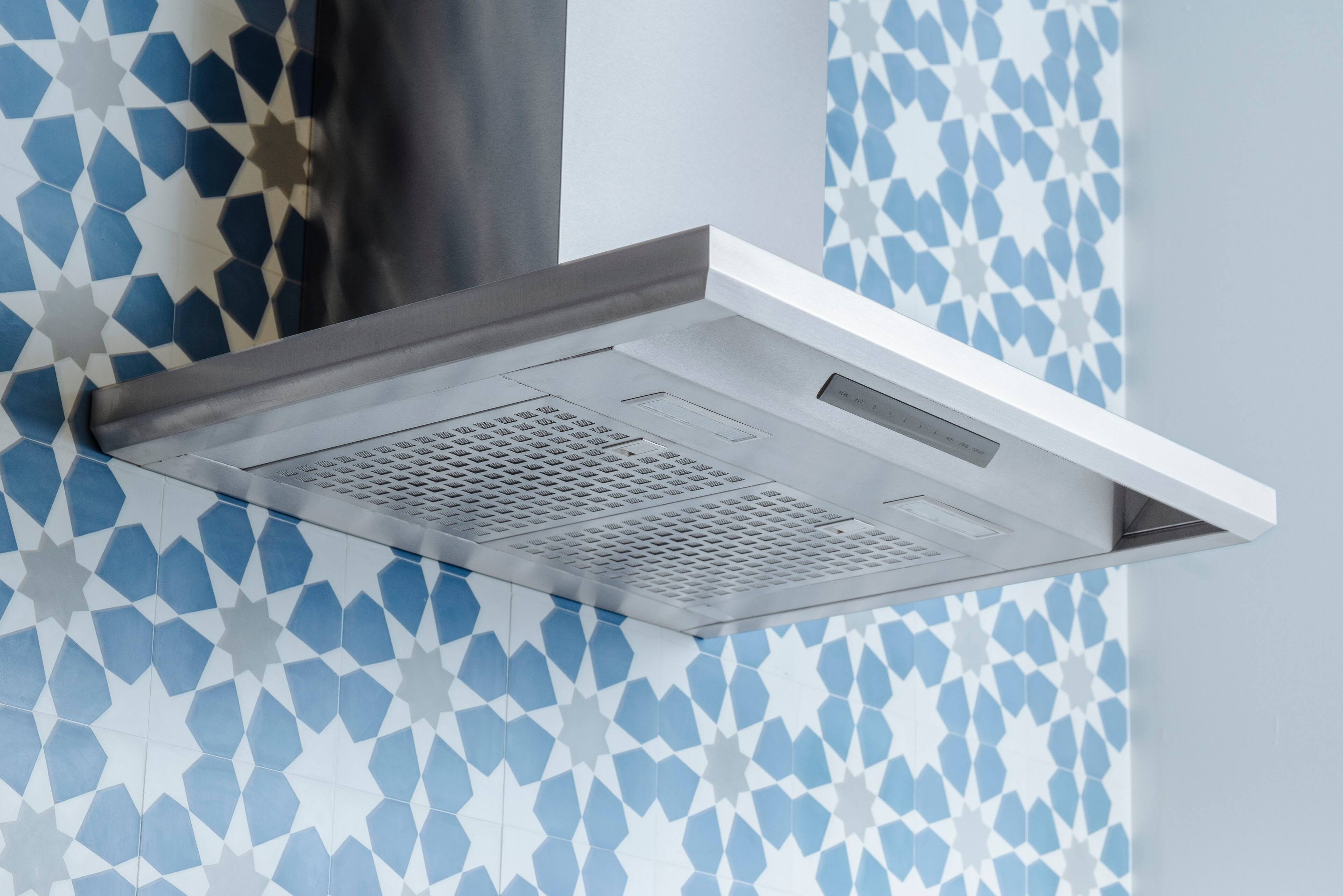 Alt View 17. Thermador - MASTERPIECE SERIES 36" Convertible Range Hood - Stainless steel.