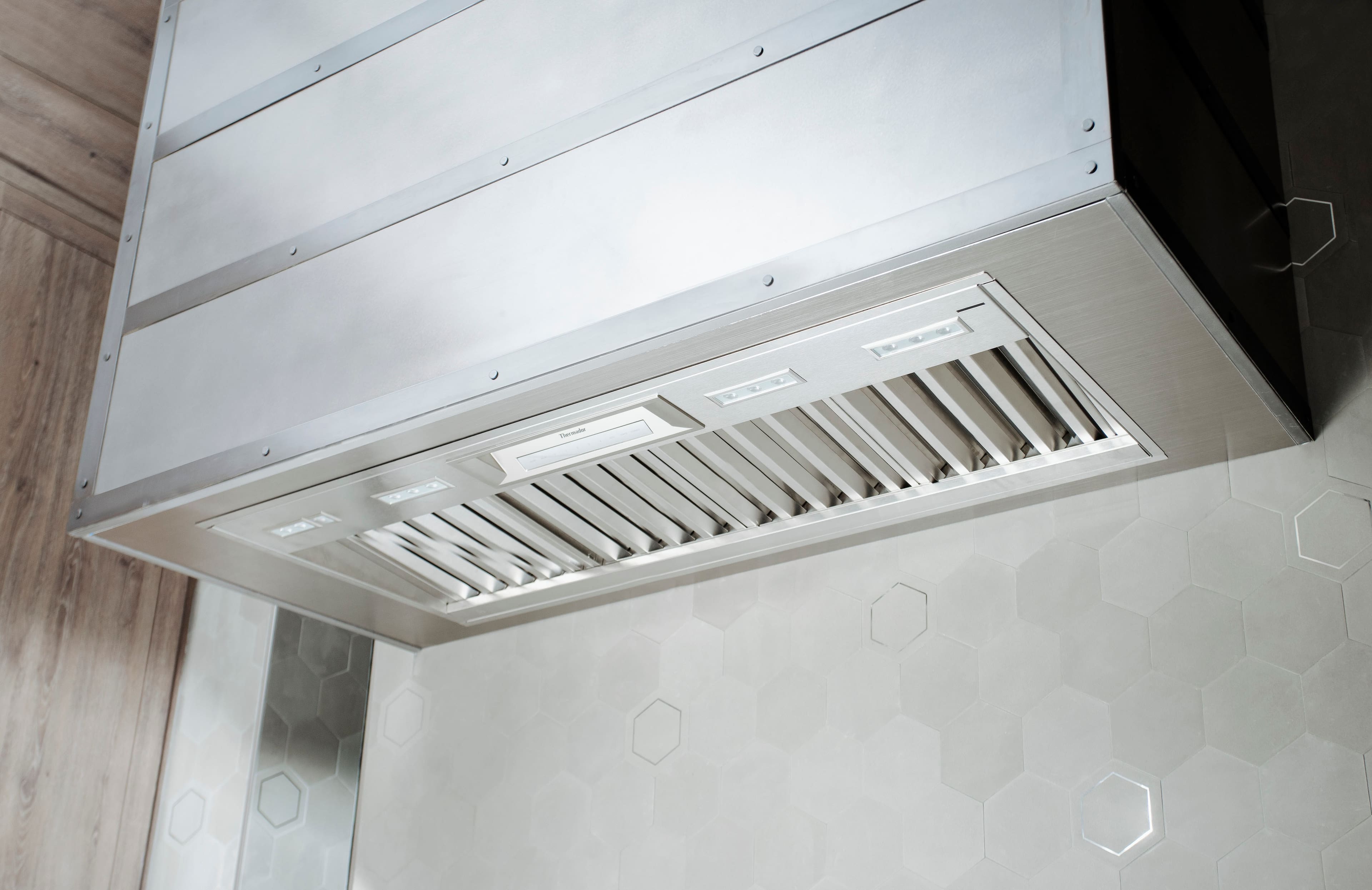 Alt View 15. Thermador - PROFESSIONAL SERIES 34" Externally Vented Range Hood - Stainless Steel.