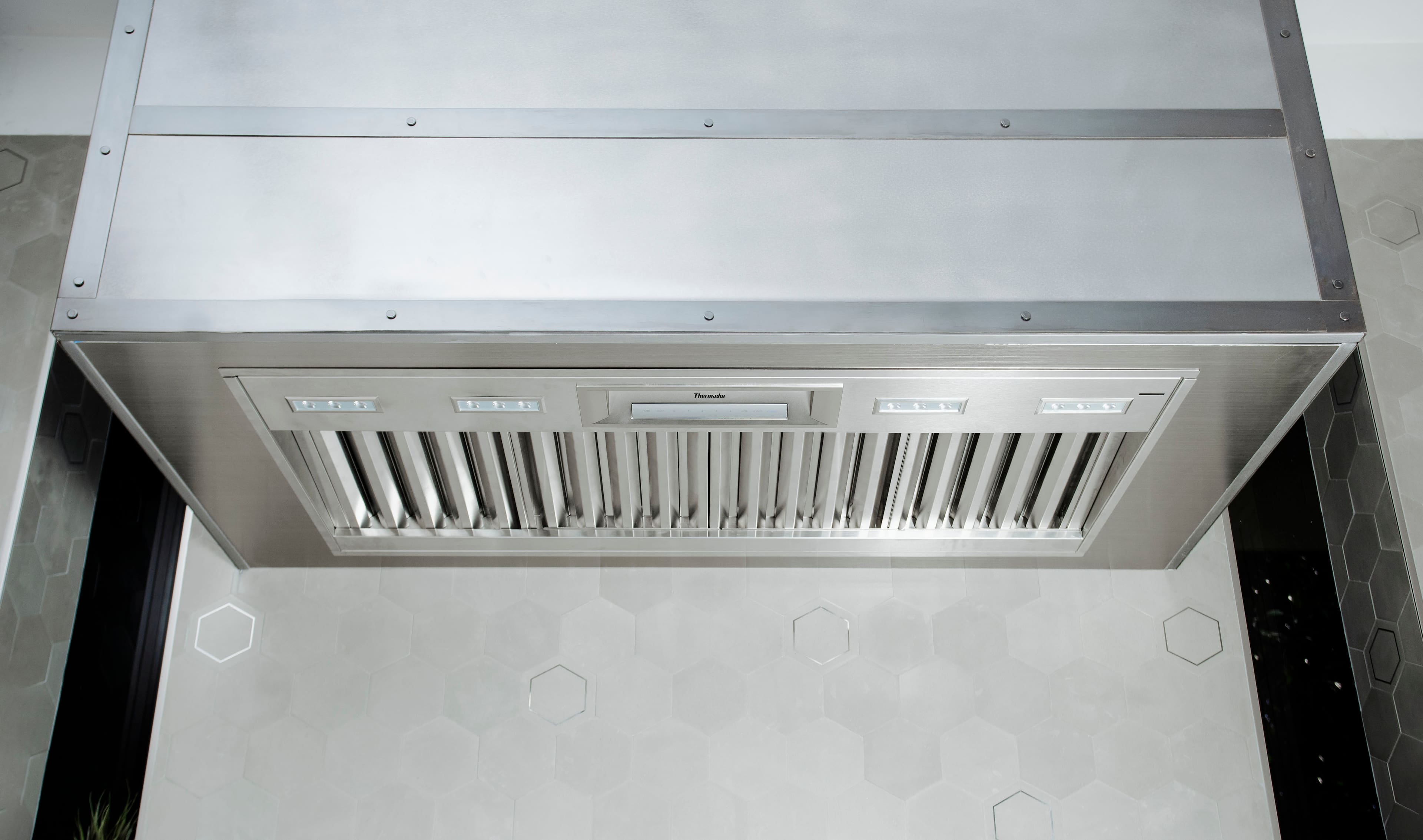 Alt View 16. Thermador - PROFESSIONAL SERIES 34" Externally Vented Range Hood - Stainless Steel.