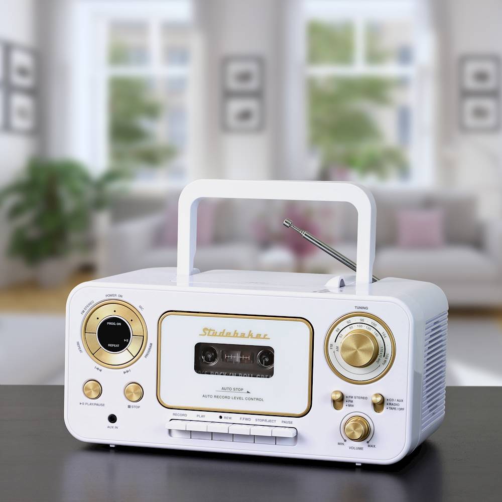 Boombox fm колонка как включить флешку