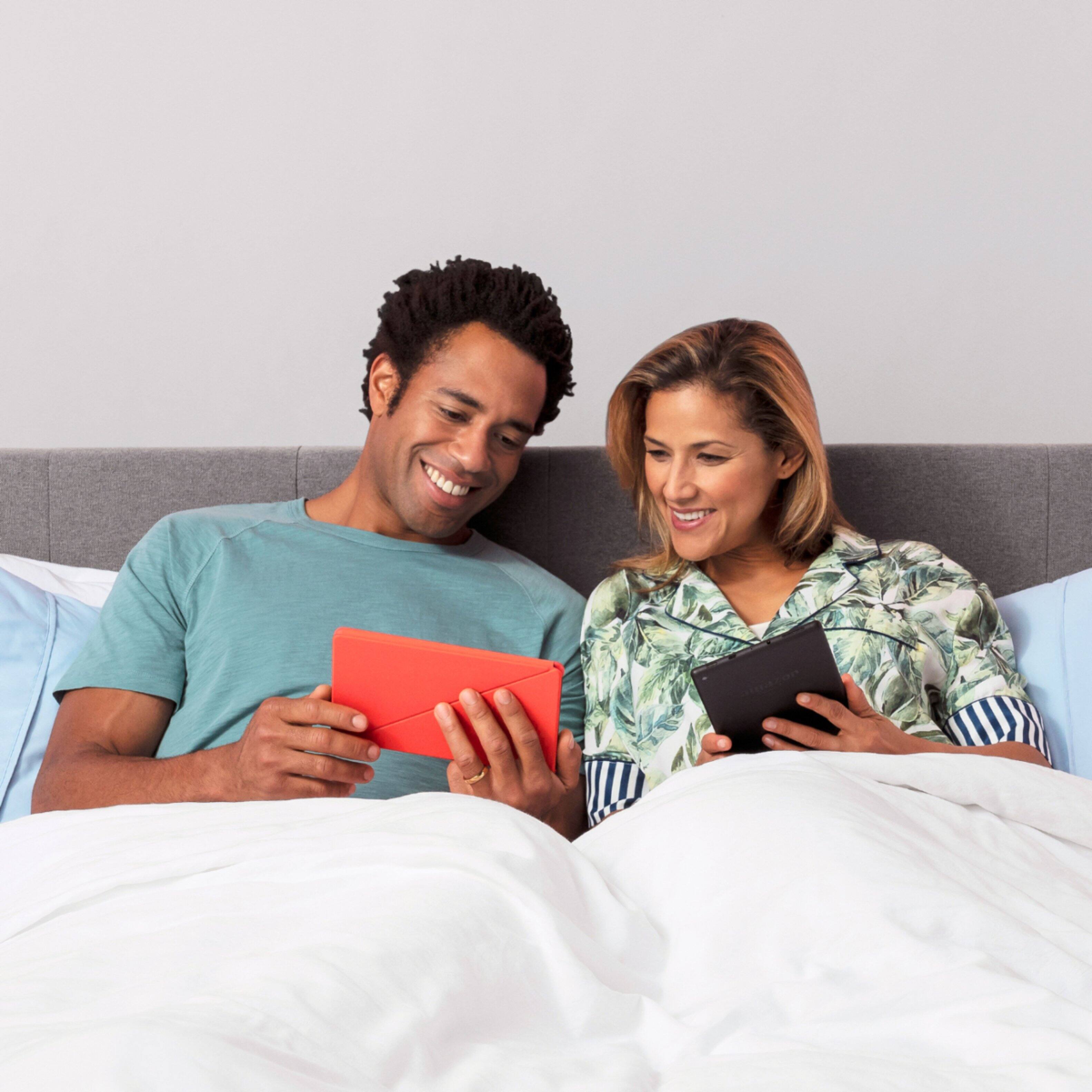 Alt View 17. Amazon - Fire HD 8 - 8" - Tablet - 16GB 8th Generation, 2018 Release - Punch Red.