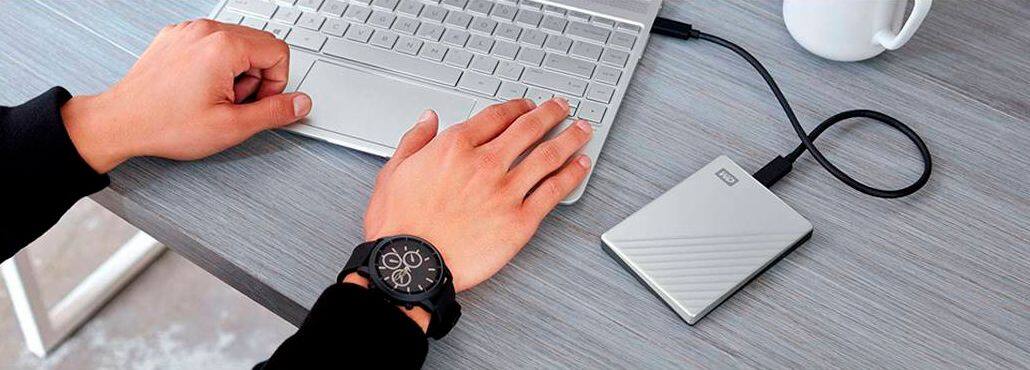 Alt View 16. WD - My Passport Ultra 1TB External USB 3.0 Portable Hard Drive - Silver.