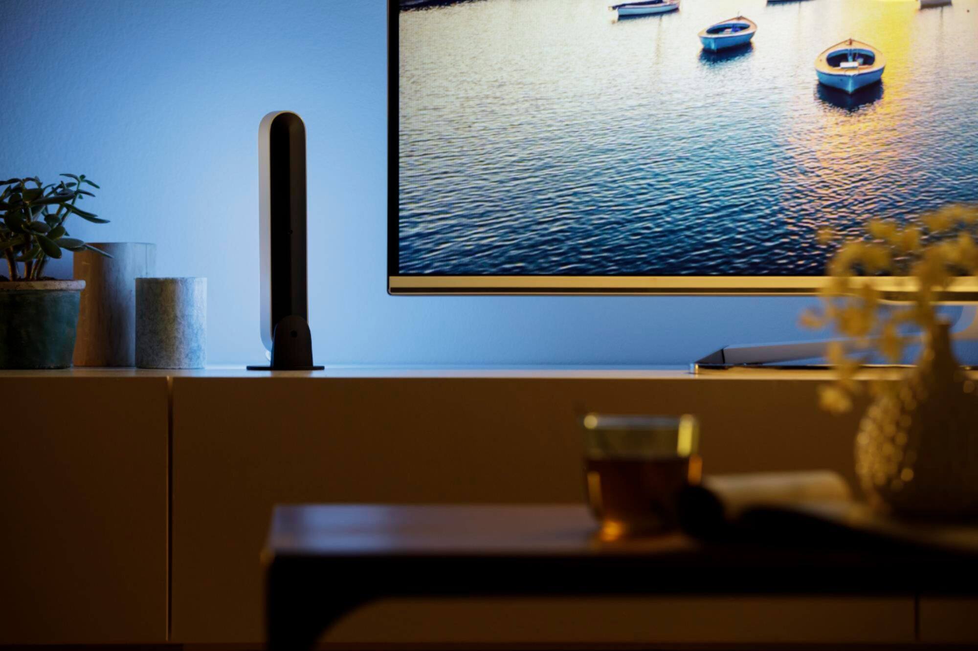 Alt View 18. Philips - Hue Play Smart LED Bar Light Extension - White and Color Ambiance.