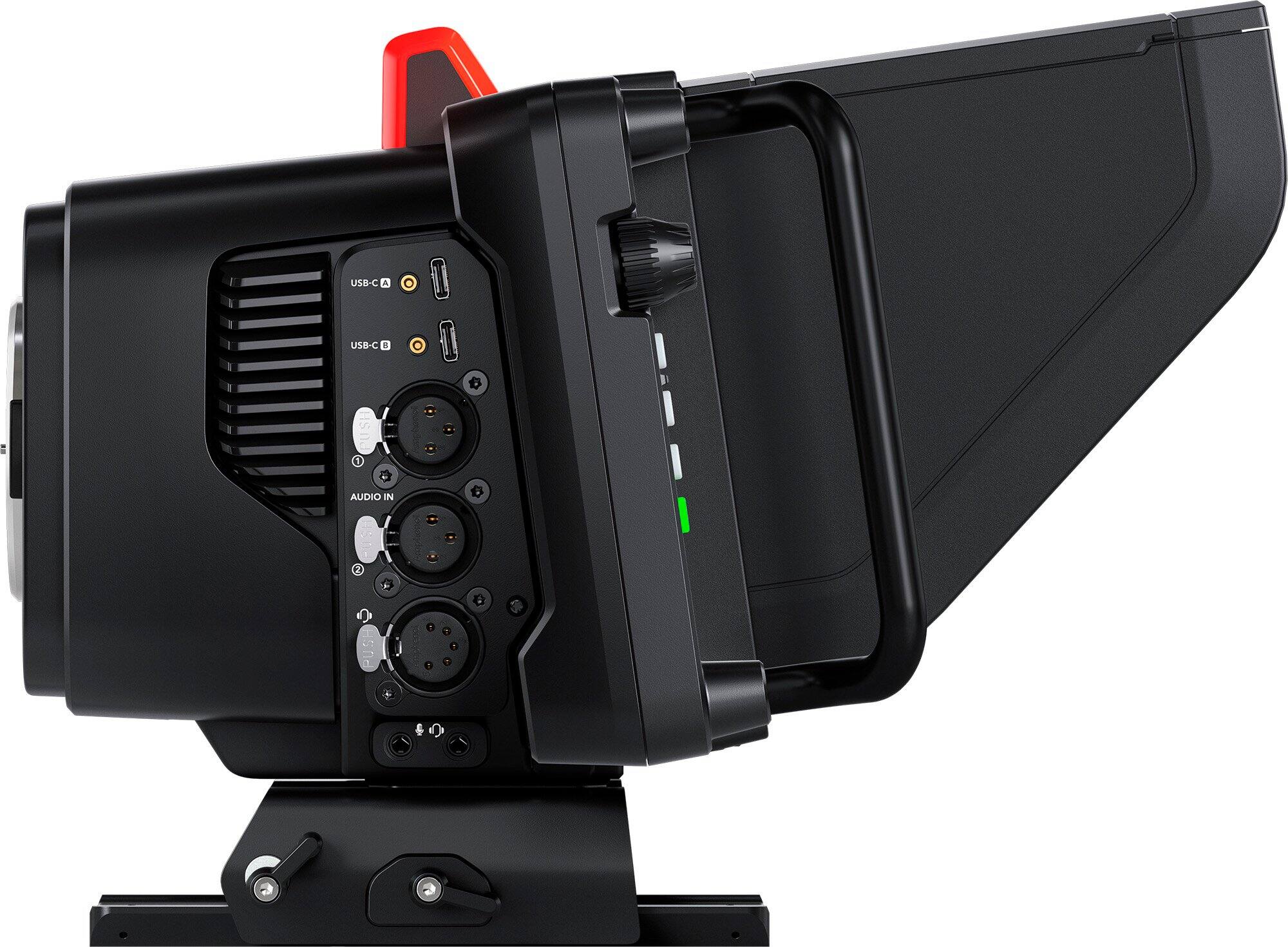 USB-C A  
USB-C B  
AUDIO IN