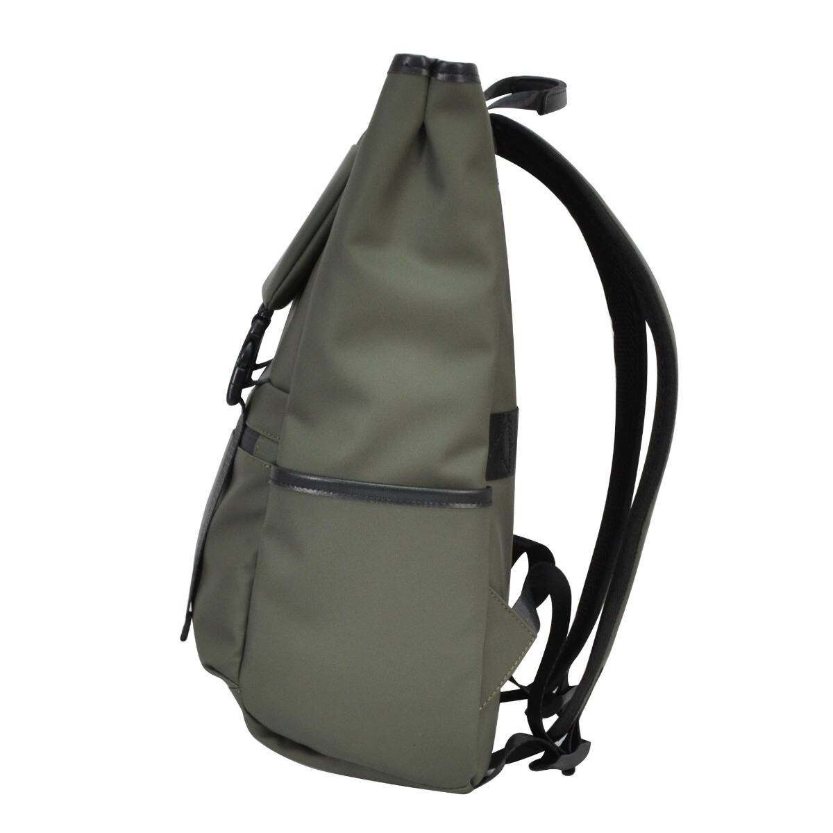 Left. RadioShack - RadioShack Waterproof 15.6" Laptop backpack 2607112 - Grey.