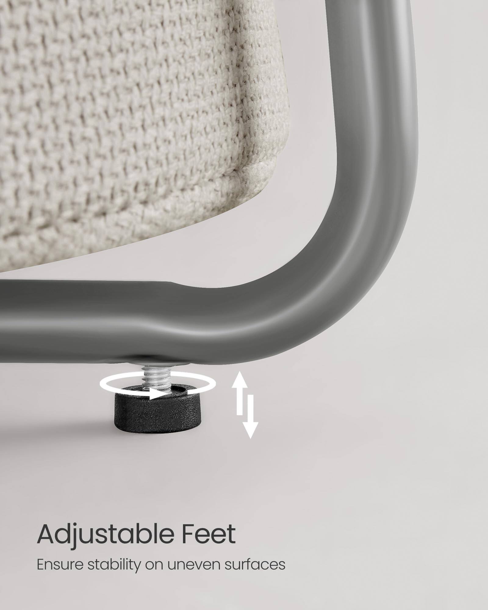 Adjustable Feet  
Ensure stability on uneven surfaces