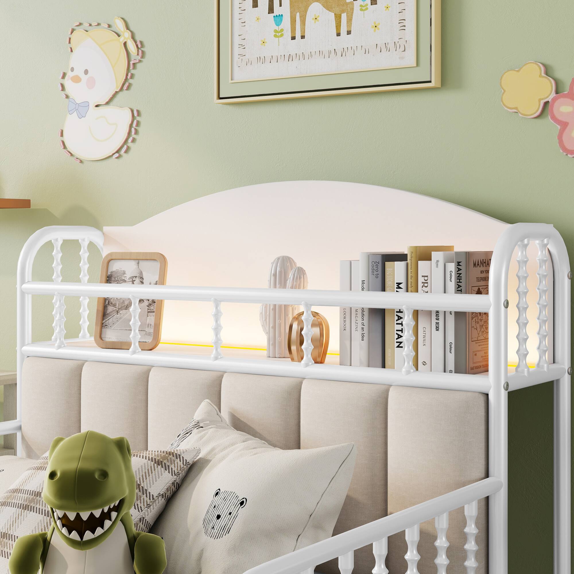 9 toff N. www I i / I KE ZINE HMLNO E 3 1 i Cader Teroto 8 M. HATTAN : : PR CATWERIE a f i i I I MANHAT MANHAT e 12 N -