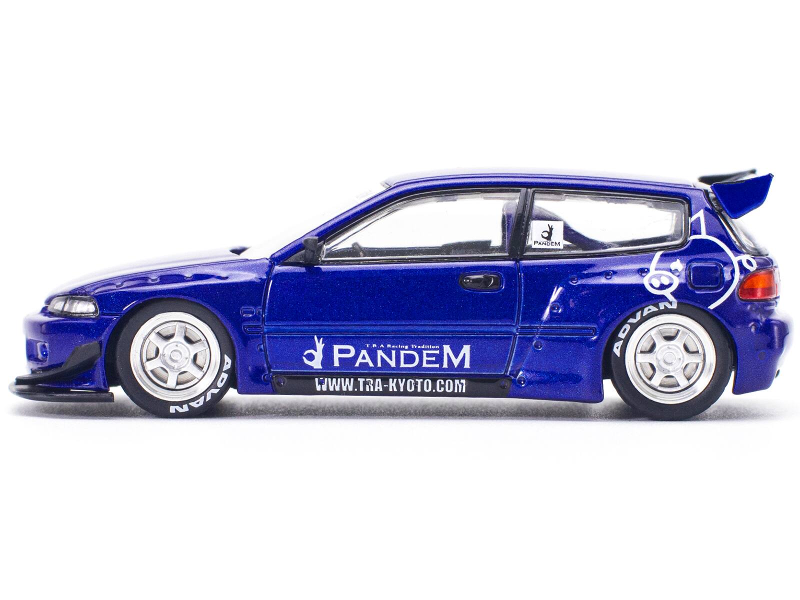 PANDEM  
I.R.A Racing Tradition  
WWW.TRA-KYOTO.COM  
ADVAN