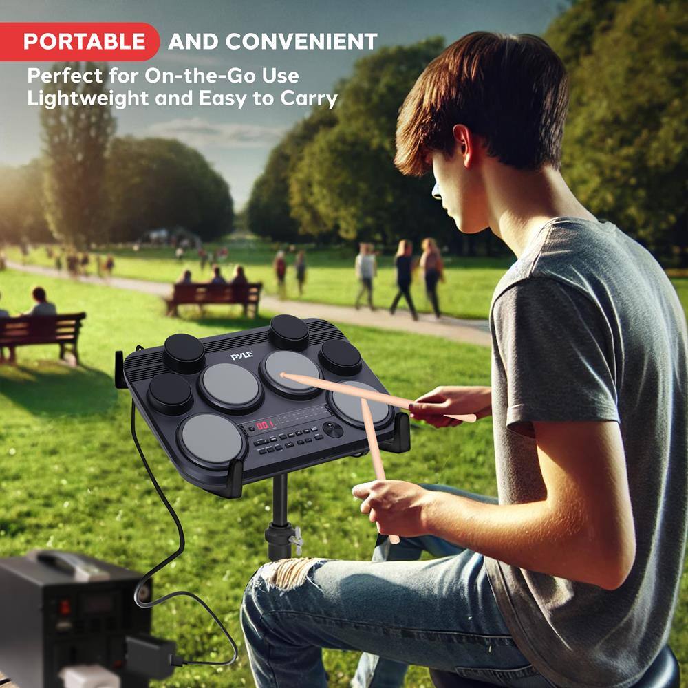 PORTABLE AND CONVENIENT  
Perfect for On-the-Go Use  
Lightweight and Easy to Carry