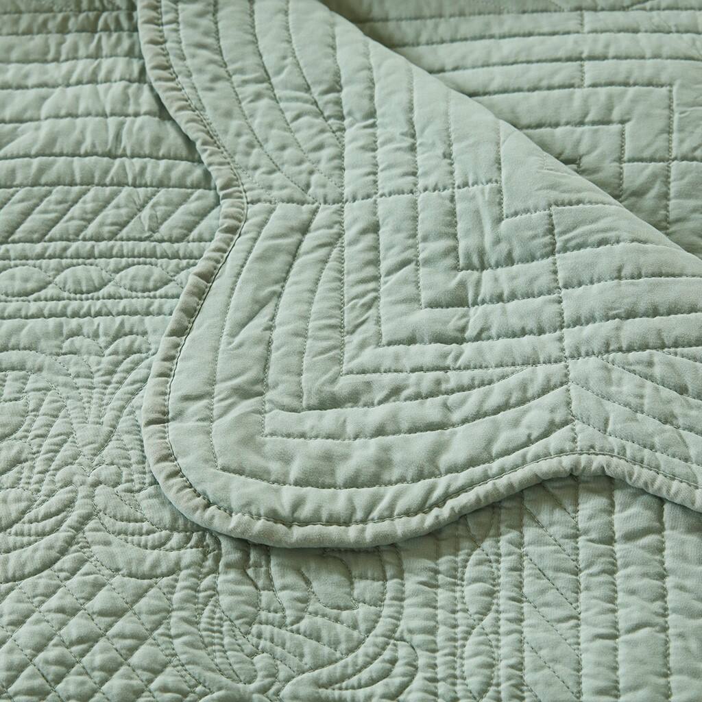 Alt View 5. Gracie Mills - Gracie Mills Salvatore Oversized Stitched Scalloped Edges Throw Blanket - Seafoam.