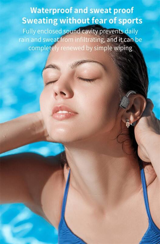 Waterproof and sweat proof  
Sweating without fear of sports  

Fully enclosed sound cavity prevents daily rain and sweat from infiltrating, and it can be completely renewed by simple wiping