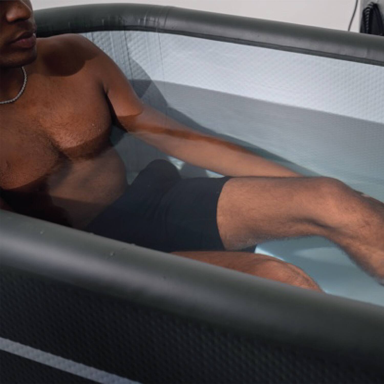 Alt View 5. Echelon - Smart Cold Plunge Pro, Recovery Ice Bath with Precise Temp Control - Black.