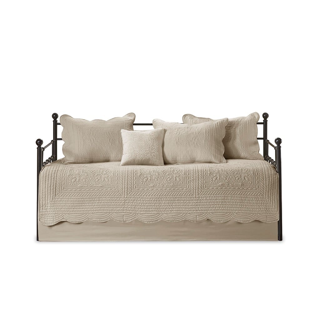 Gracie Mills - Salvatore 6-Piece Reversible Cottage-Inspired Scalloped Edges Daybed Set - Khaki
