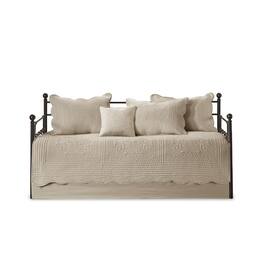 Gracie Mills - Salvatore 6-Piece Reversible Cottage-Inspired Scalloped Edges Daybed Set - Khaki