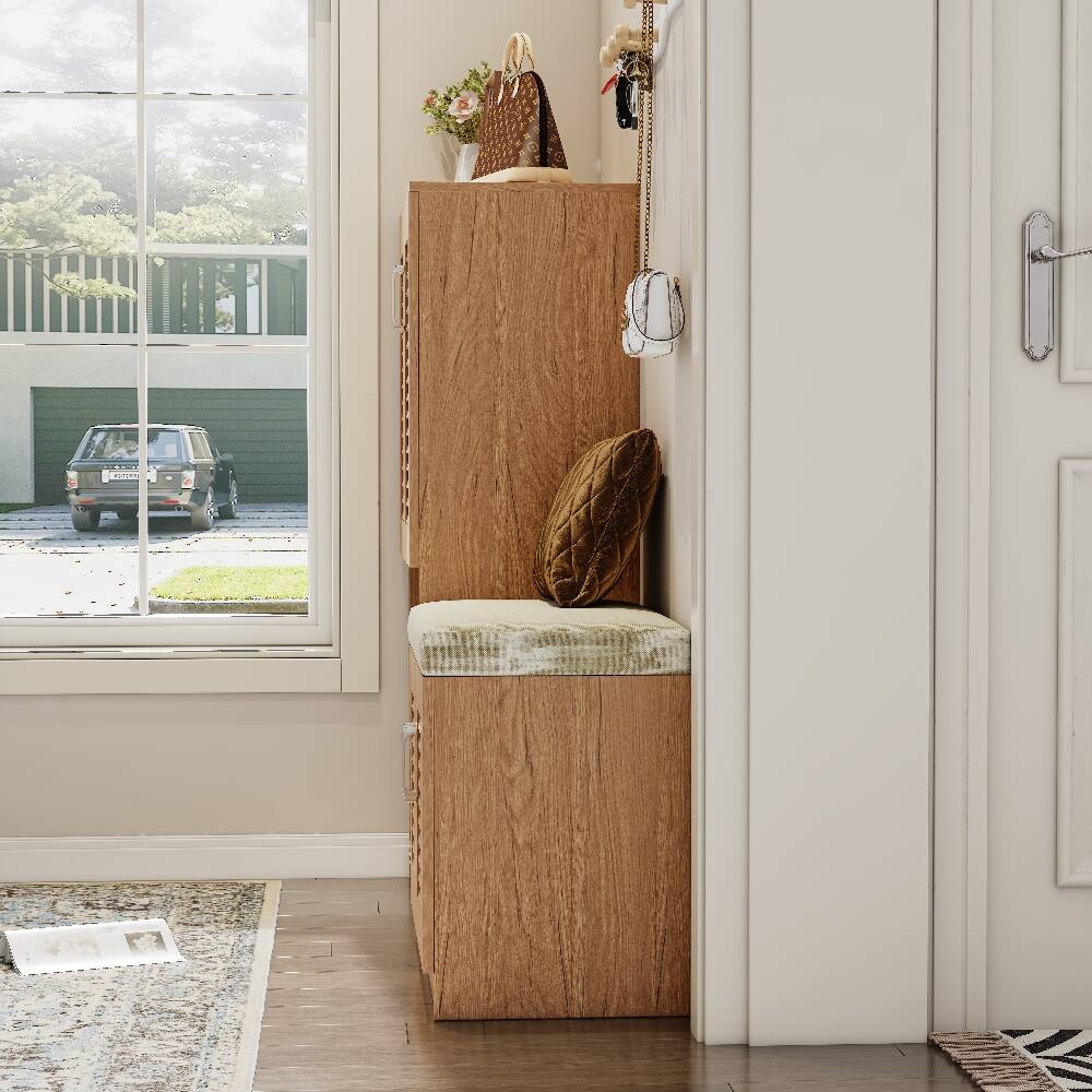 Left. Loheer - Loheer oak shoe storage cabinet with bench and louvered doors - Oak.