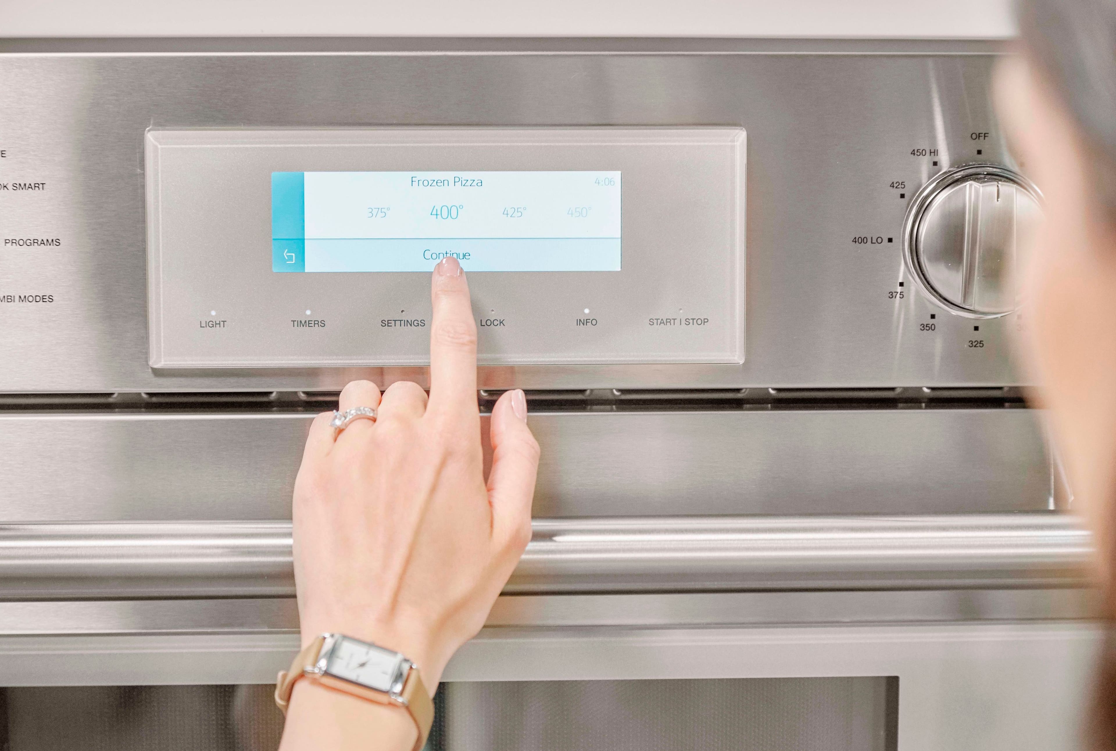 Alt View 17. Thermador - Professional Series 1.6 Cu. Ft. Convection Built-In Speed Microwave with Sensor Cooking and 1750W Grill Element - Stainless Steel.