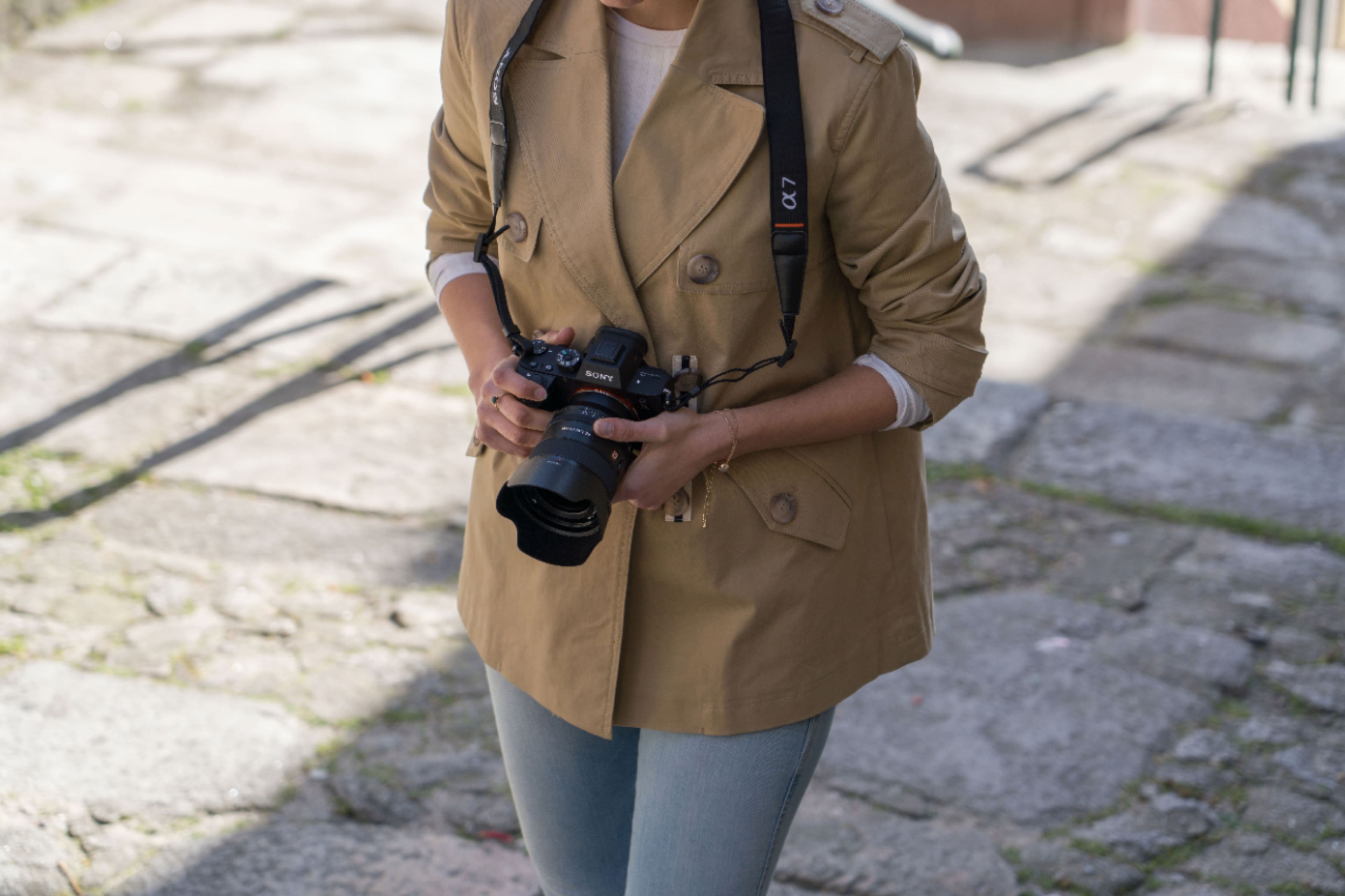 Alt View 13. Sony - G Master FE 24mm F1.4 GM Wide Angle Prime Lens for E-mount Cameras - Black.