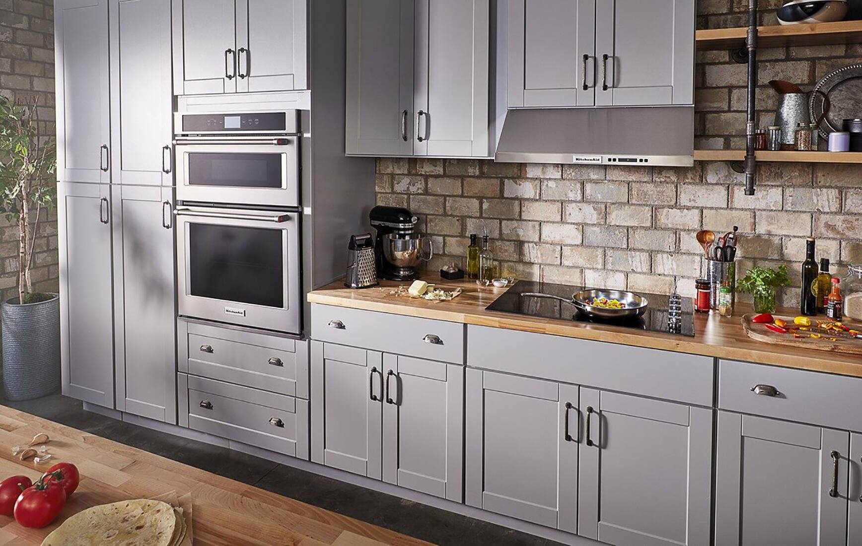 Alt View 18. KitchenAid - 30" Built-In Electric Cooktop - Black.