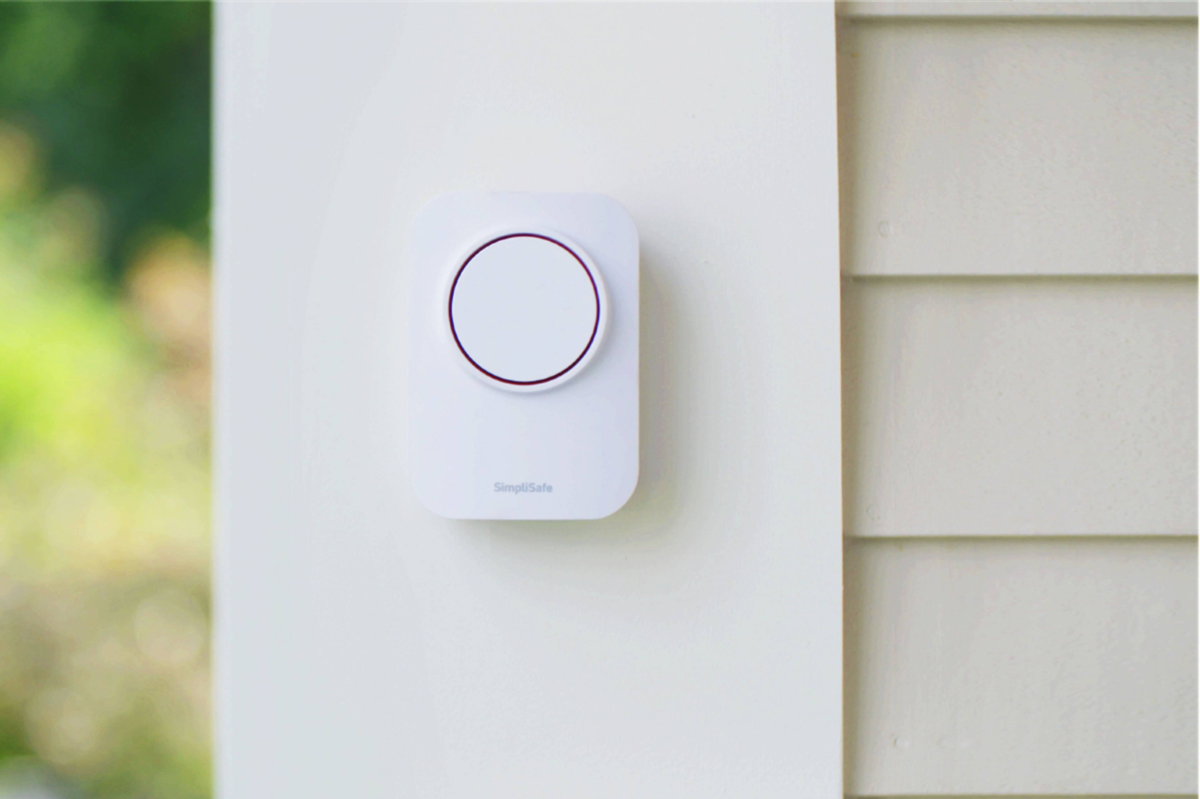 Angle. SimpliSafe - Wireless Auxiliary Siren - White.