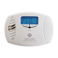 First Alert - CO615 Carbon Monoxide Plug-In Alarm with Battery Backup CO615 - Front_Zoom