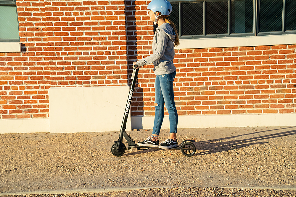 Best Buy Swagtron Swagger 2 Electric Scooter Black SWGR2 2