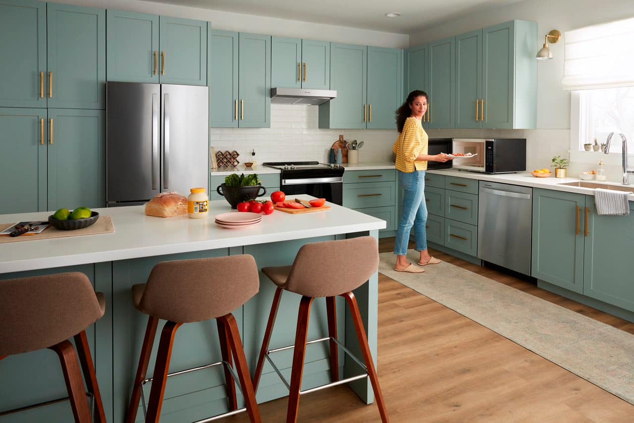 Alt View 19. Whirlpool - 2.2 Cu. Ft. Countertop Microwave with Sensor Cooking - Black.