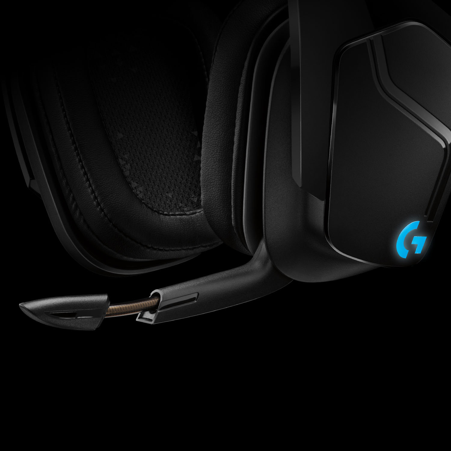 inspanning Intrekking Slank Logitech G935 Wireless 7.1 Surround Sound Over-the-Ear Gaming Headset for  PC with LIGHTSYNC RGB Lighting Black/Blue 981-000742 - Best Buy
