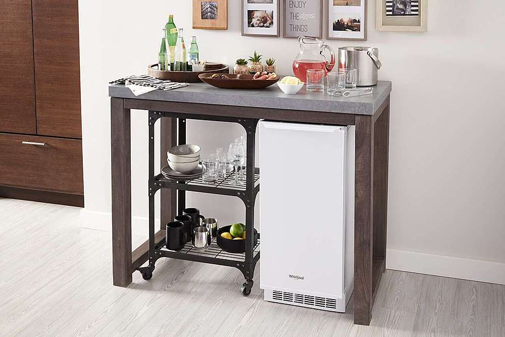 Alt View 15. Whirlpool - 15" 29-Lb. Freestanding Icemaker - White.