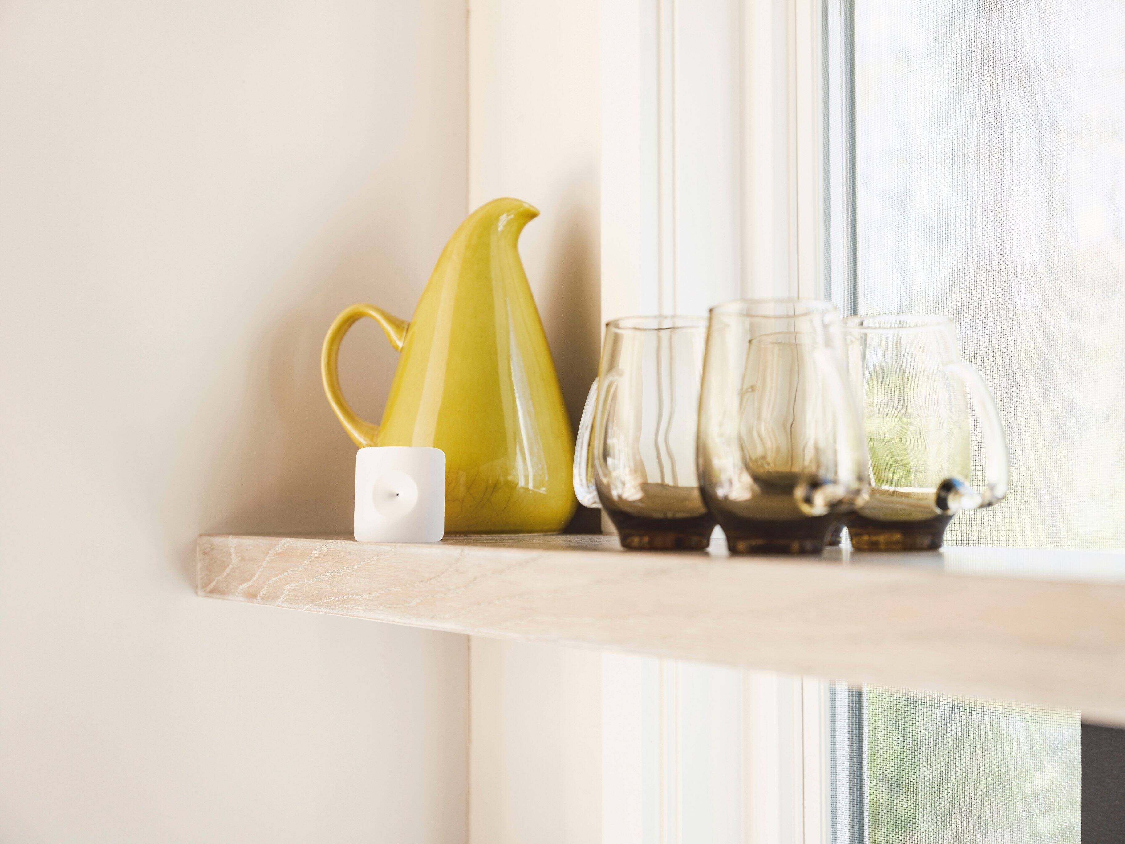 Angle. SimpliSafe - Glassbreak Sensor - White.