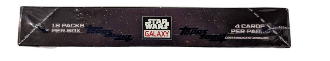 STAR WARS GALAXY  
18 PACKS PER BOX  
4 CARDS PER PACK  
PACKS WITH A SPECIAL INSERT MAY CONTAIN LESS CARDS
