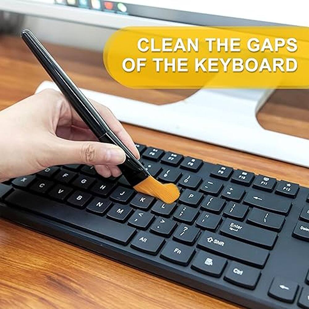 CLEAN THE GAPS OF THE KEYBOARD