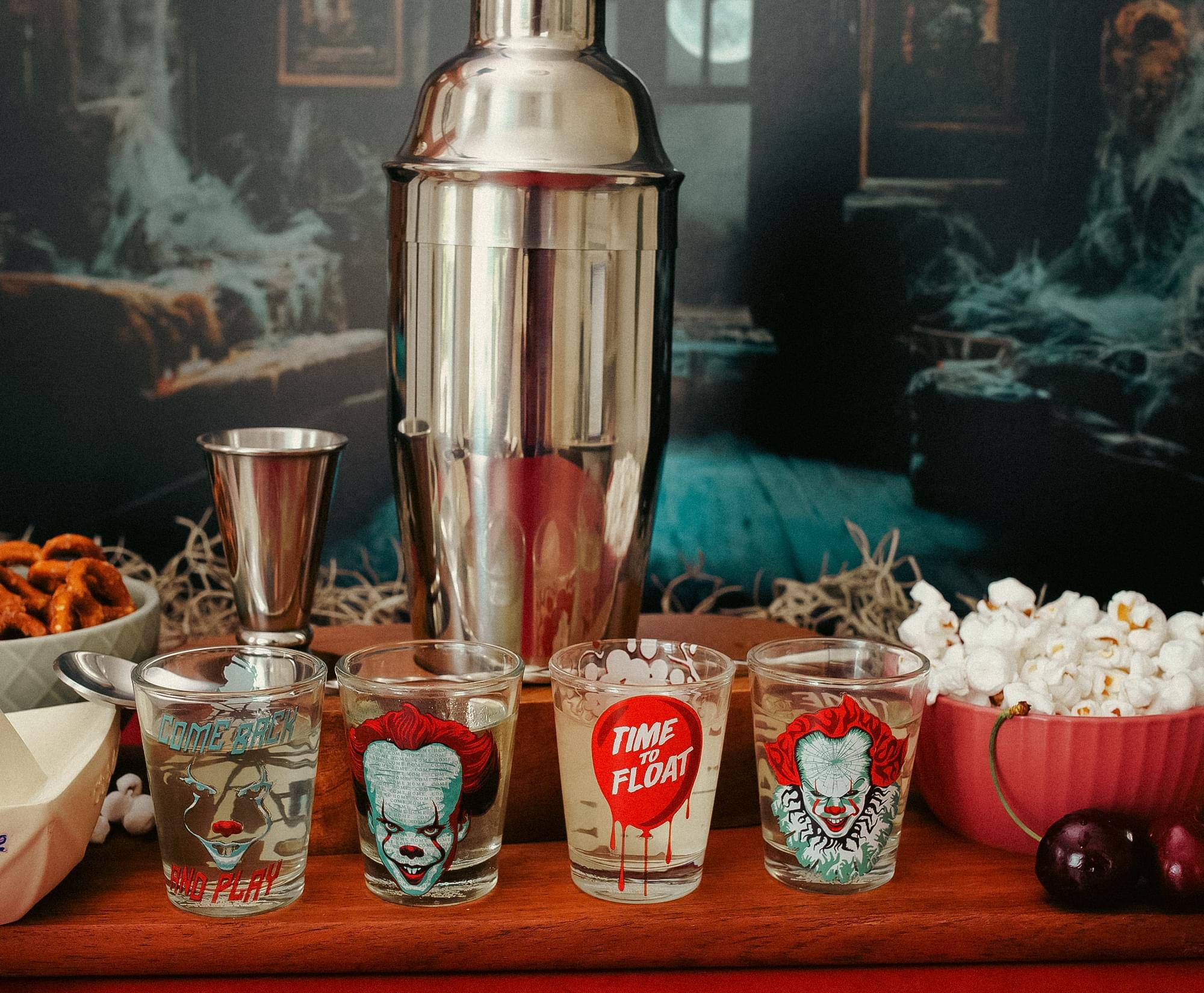Silver Buffalo IT Pennywise Shot Glasses